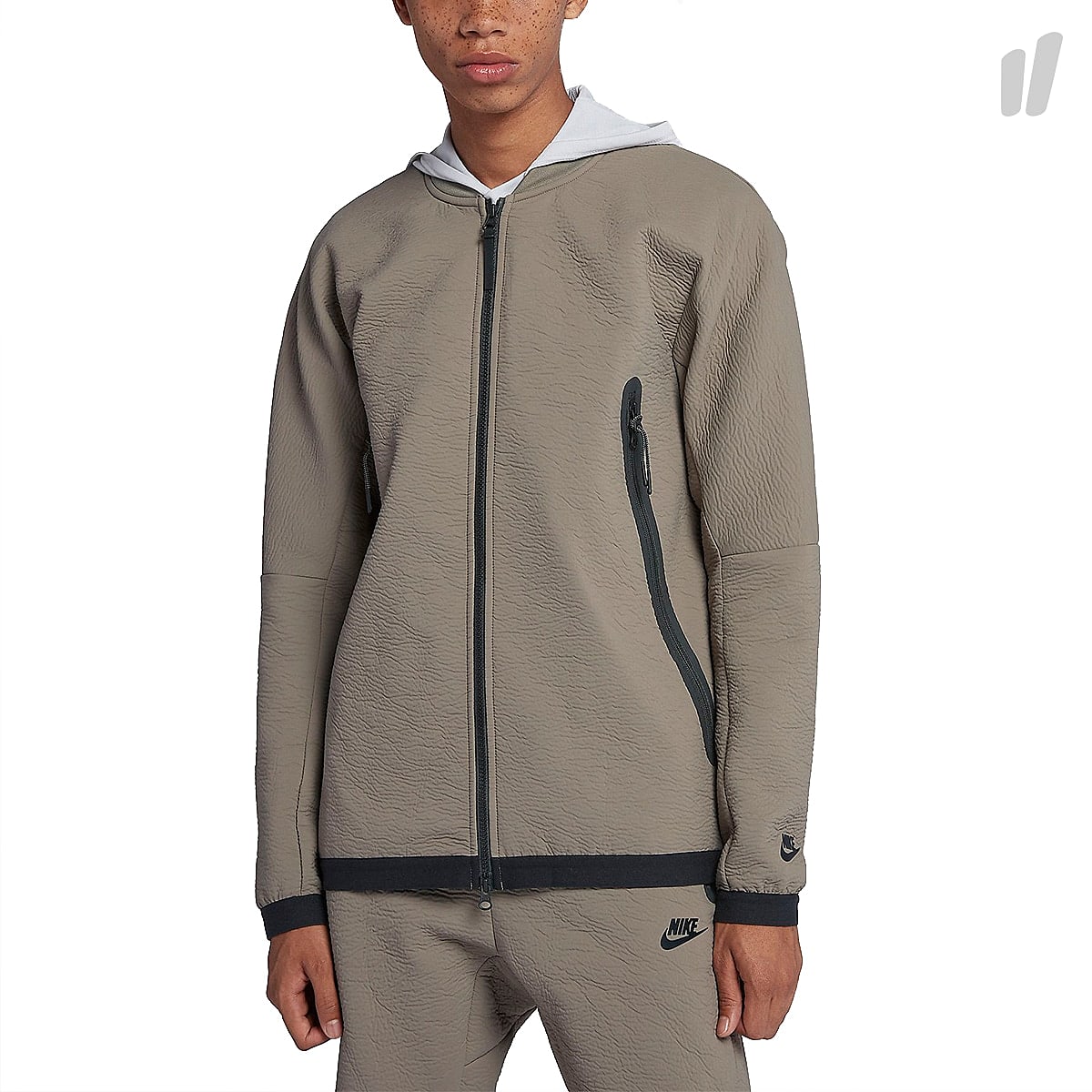 Nike Sportswear Jacket Light Taupe / Newsprint / Black Jackets 928561 285 | Overkill