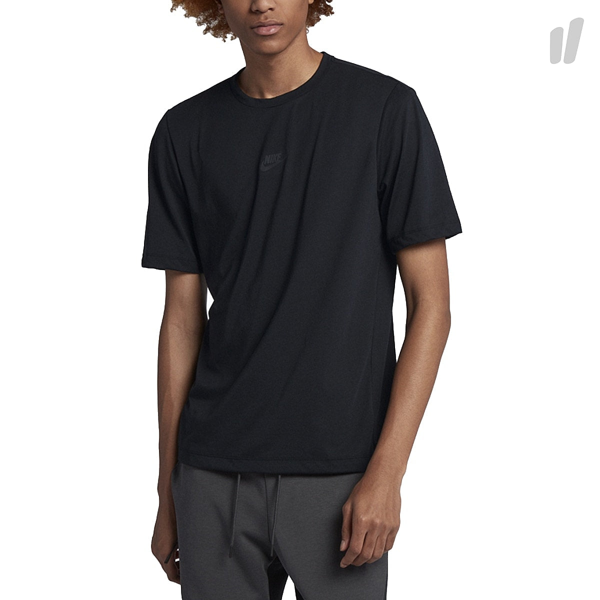 Nike Sportswear Tee Black / Black T-Shirts 928623 010 | Overkill