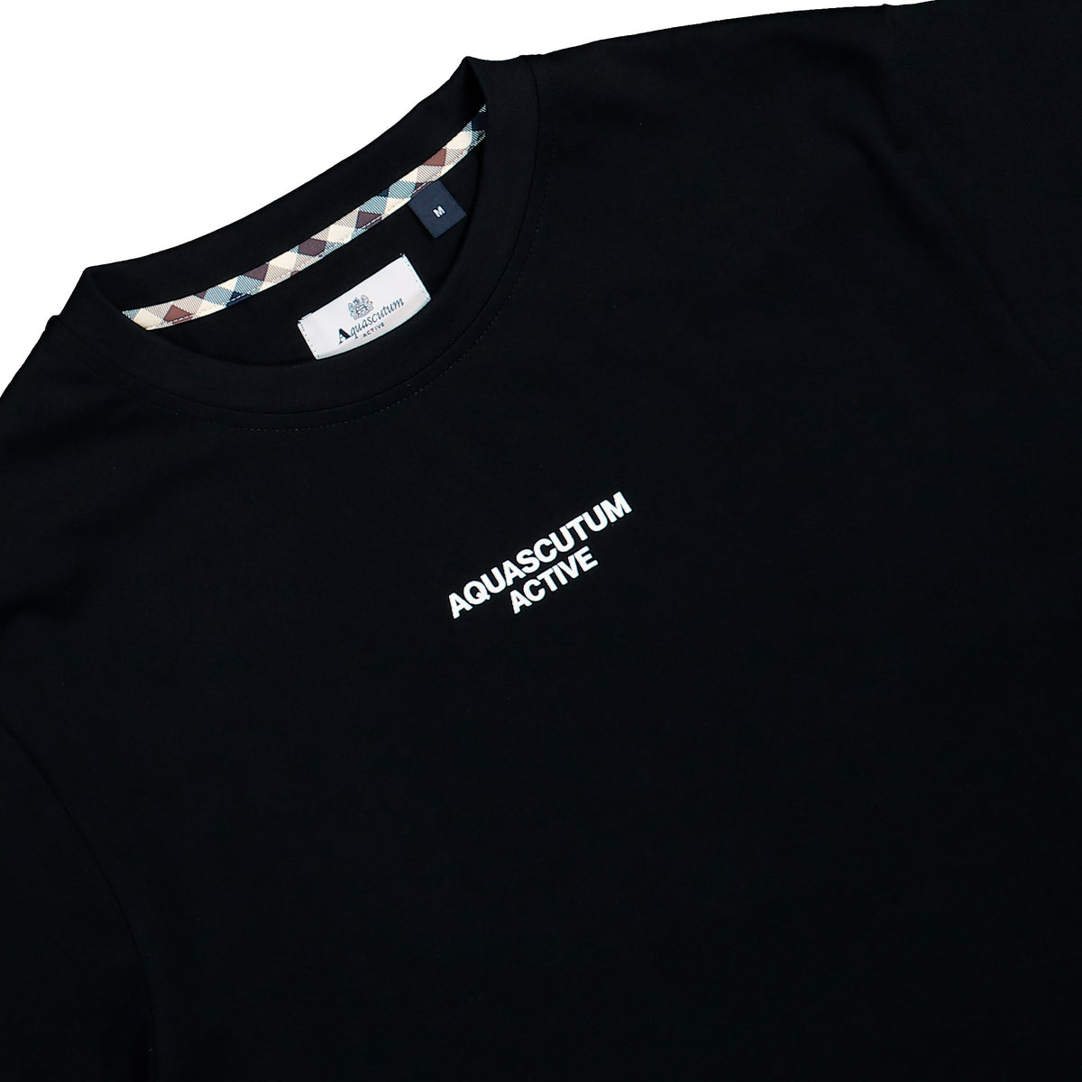 Aquascutum Back Graphic T-Shirt Black    T-Shirt AA-A006-TS013 16 Detailfoto | Overkill
