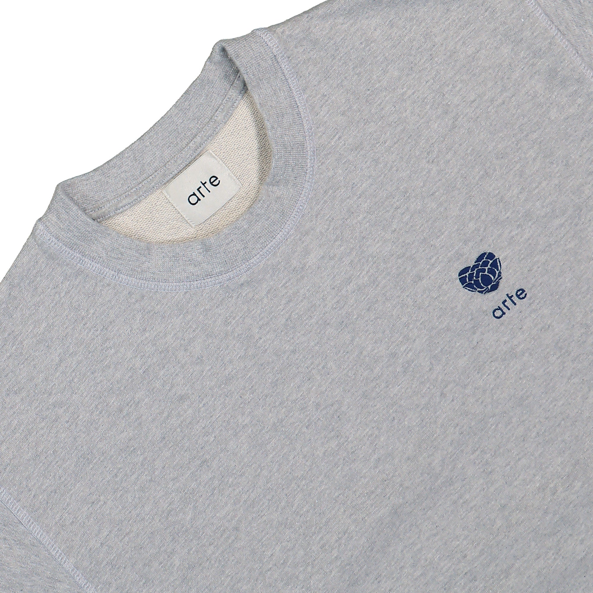 Arte Antwerp Heart Flower Crewneck Sweatshirt Grey Sweatshirts Close-up | Overkill