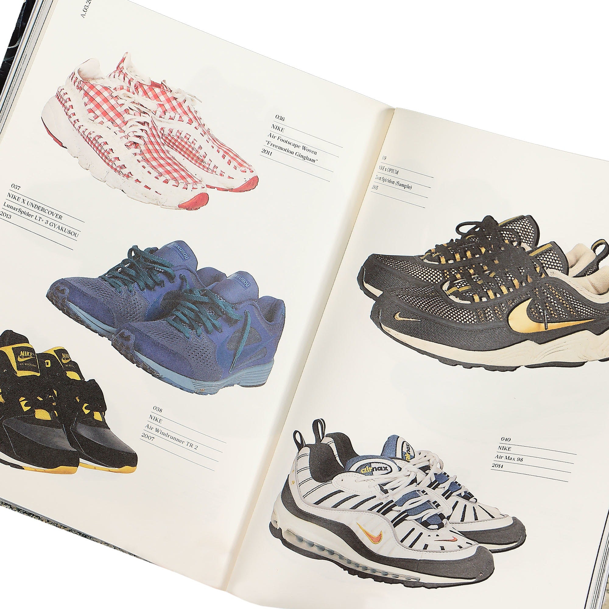Crepe City Magazine Issue 03 "Clyde Cover" 0 Magazines Close-up | Overkill