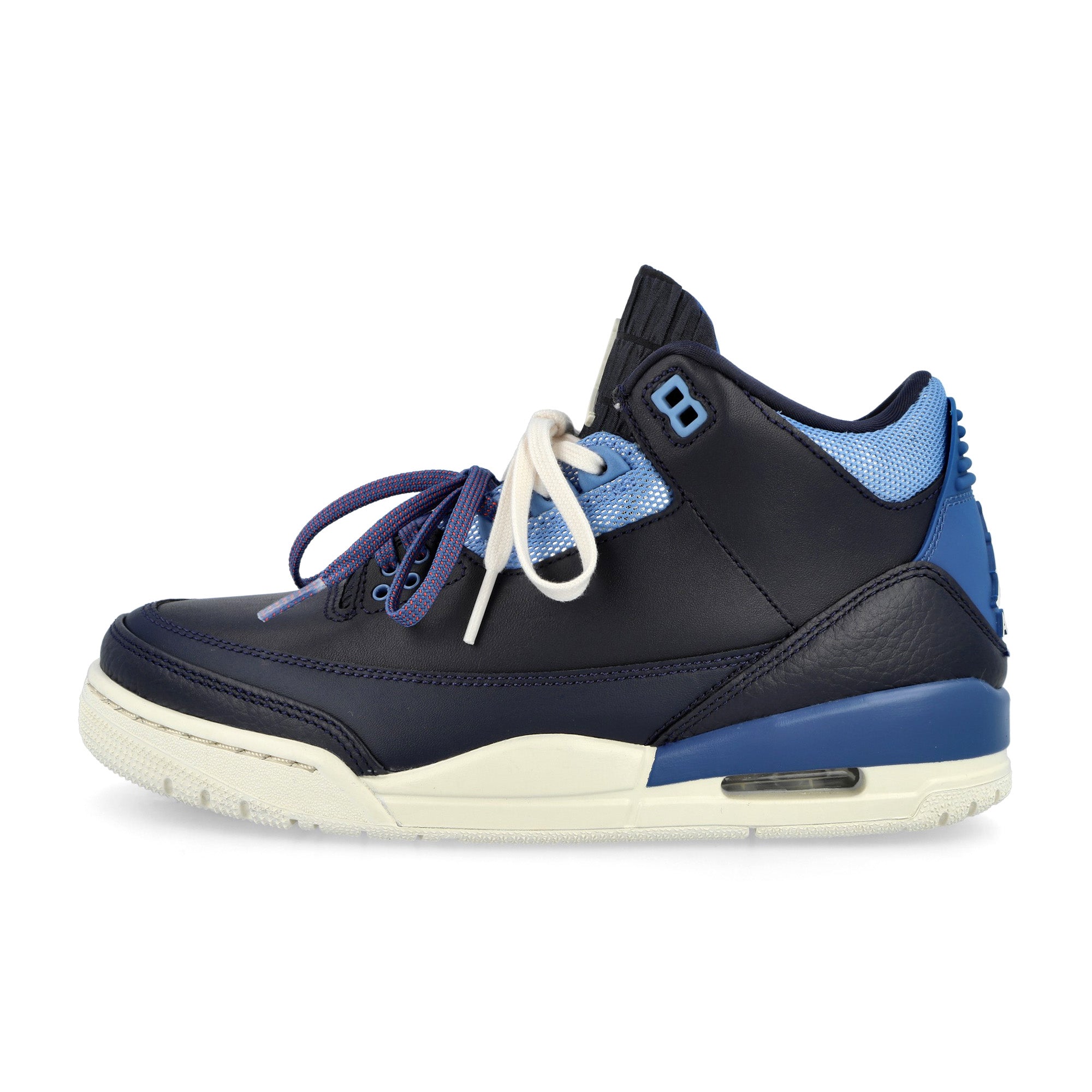 Wmns Air Jordan 3 Retro Sport Renaissance Obsidian / Chalk - Track Red Mid Top Sneakers CK9246 400 Silhouette | Overkill

