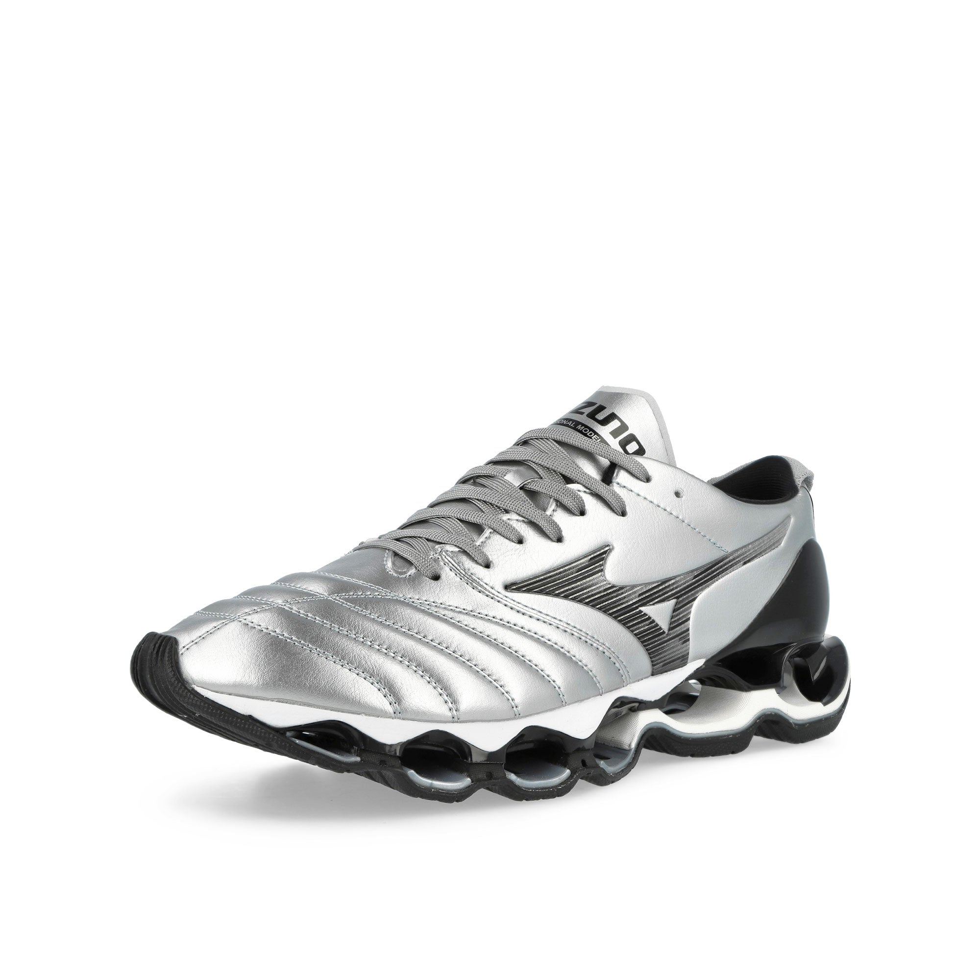 Mizuno Wave Prophecy Morelia Neo Silver / Black Low Top Sneakers D1GA255103 Close-up | Overkill
