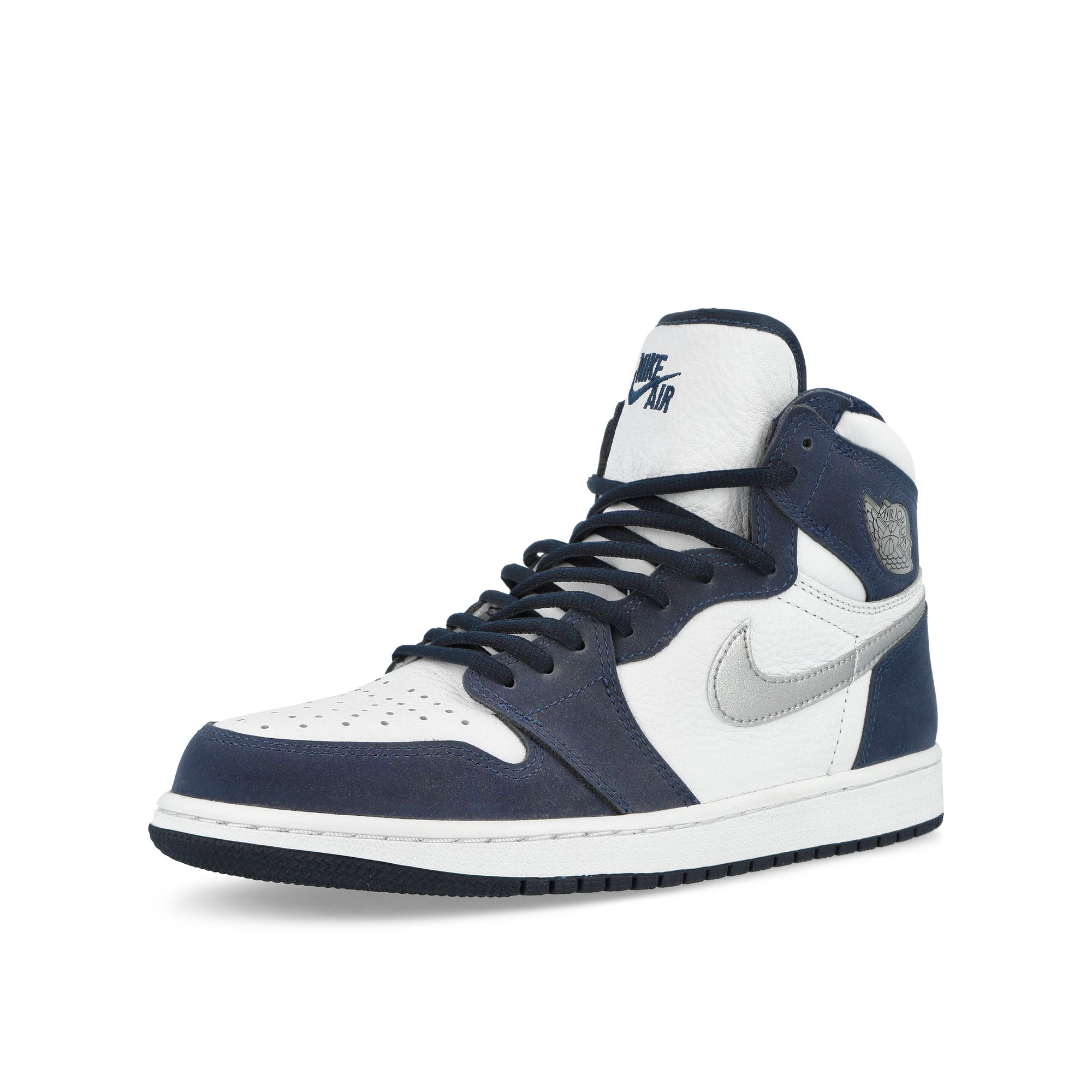 Air Jordan  1 High OG CO.JP White / Metallic Silver - Midnight Navy Overkill Archive DC1788 100 Close-up | Overkill