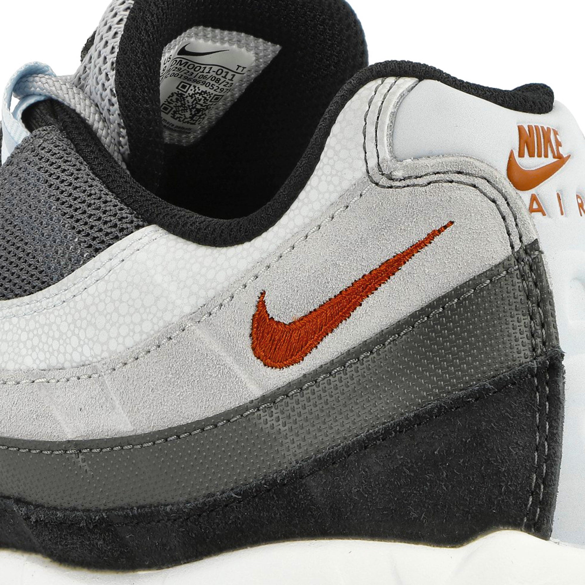 Nike Air Max 95 Wolf Grey / Rugged Orange - Black - Blue Tint Low Top Sneakers  Detailfoto | Overkill