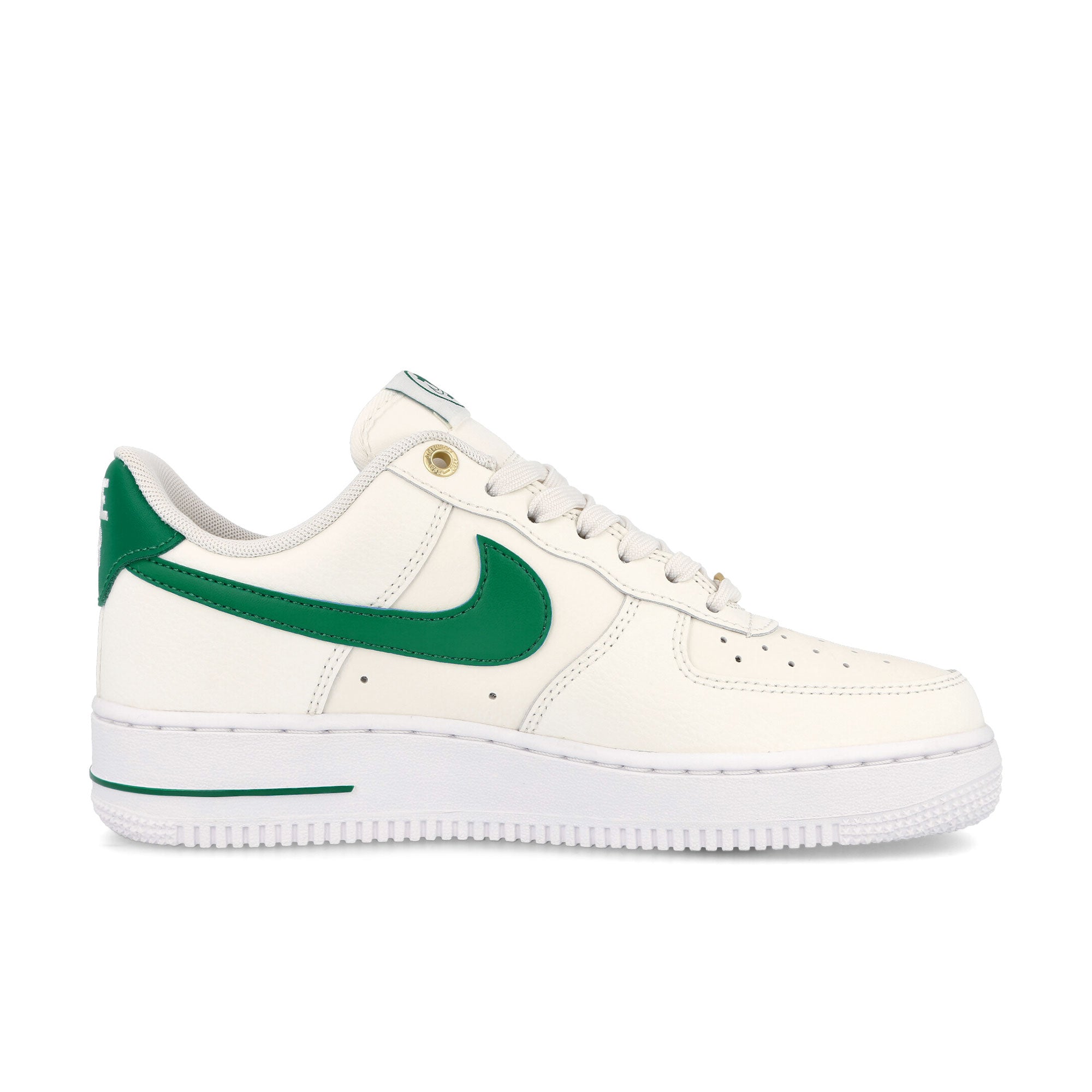 Nike wmns air force 1 07 se Sail / Malachite - White - Metallic Sneakers  Silhouette | Overkill