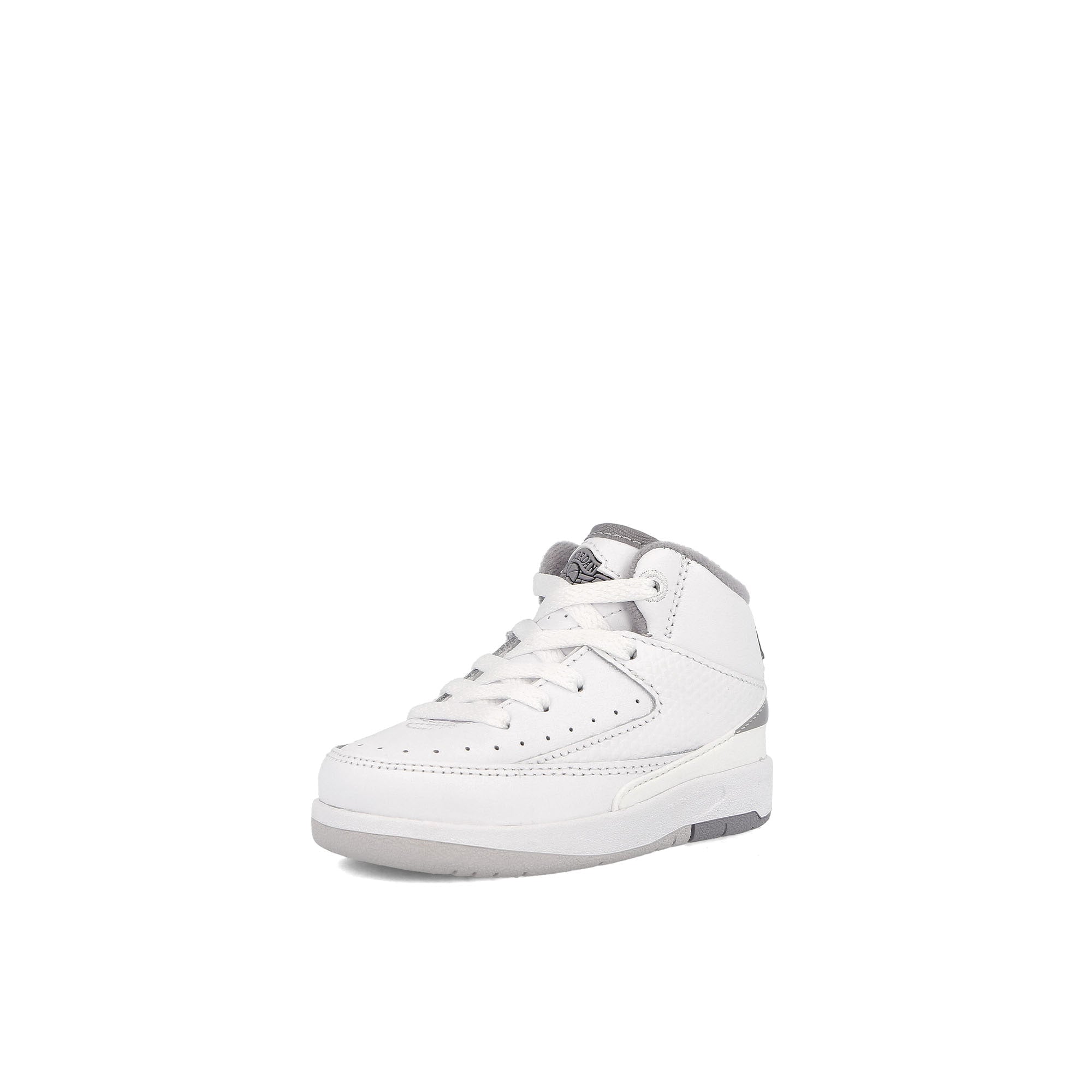 Jordan Jordan 2 Retro TD White / Cement Grey - Sail - Black Sneakers  Close Up | Overkill