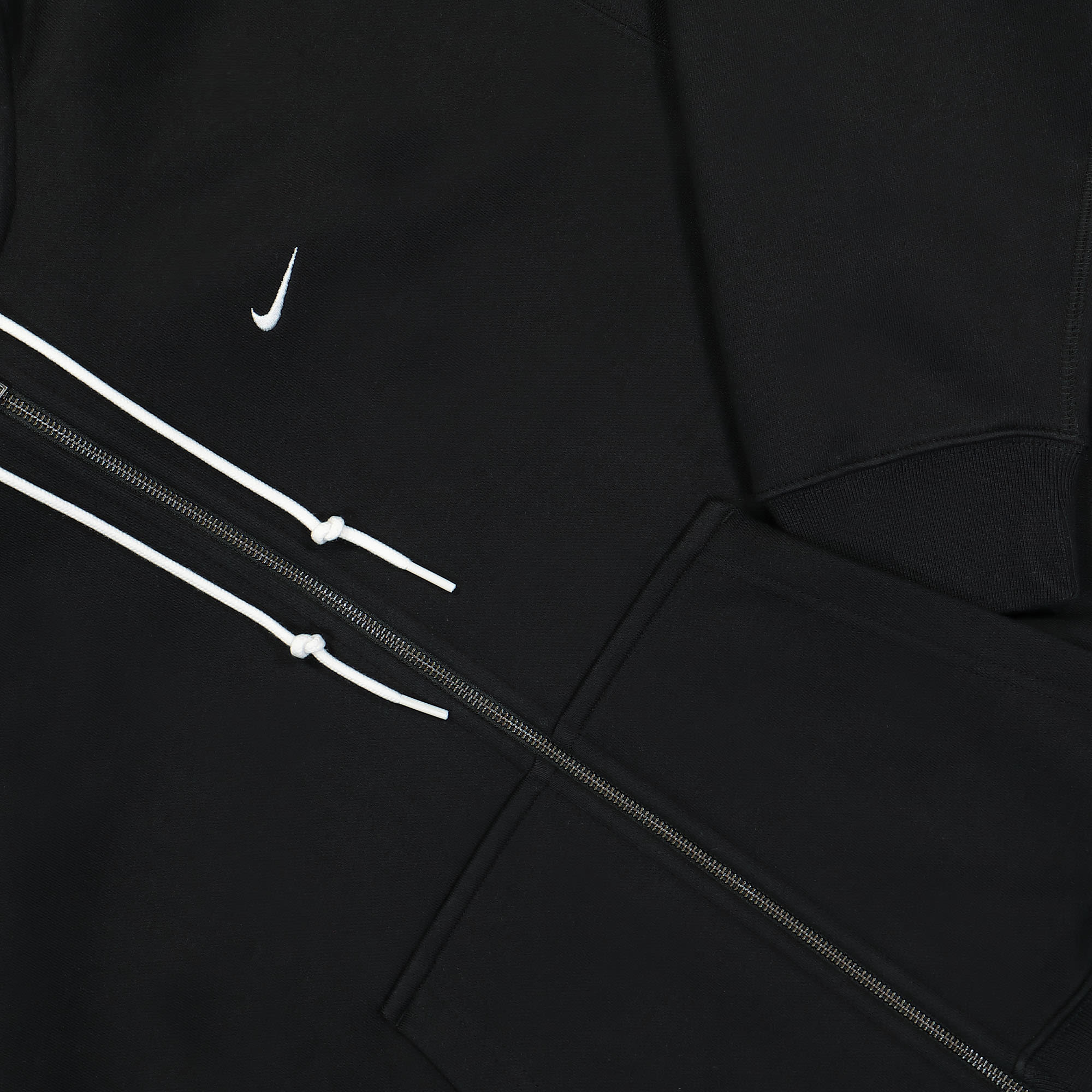 Nike Solo Swoosh Full-Zip Hoodie Black / White Hoodies Detailfoto | Overkill