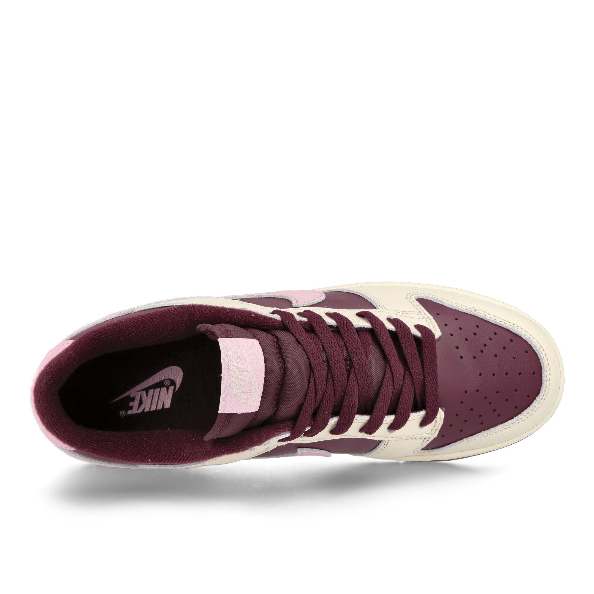 Nike Dunk Low Retro PRM Pale Ivory / Med Soft Pink - Night Maroon Low Top Sneakers  Detailfoto | Overkill