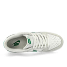 Nike Dunk Low Retro Summit White / Malachite - Platinum Tint Low Top Sneakers  Detailfoto | Overkill
