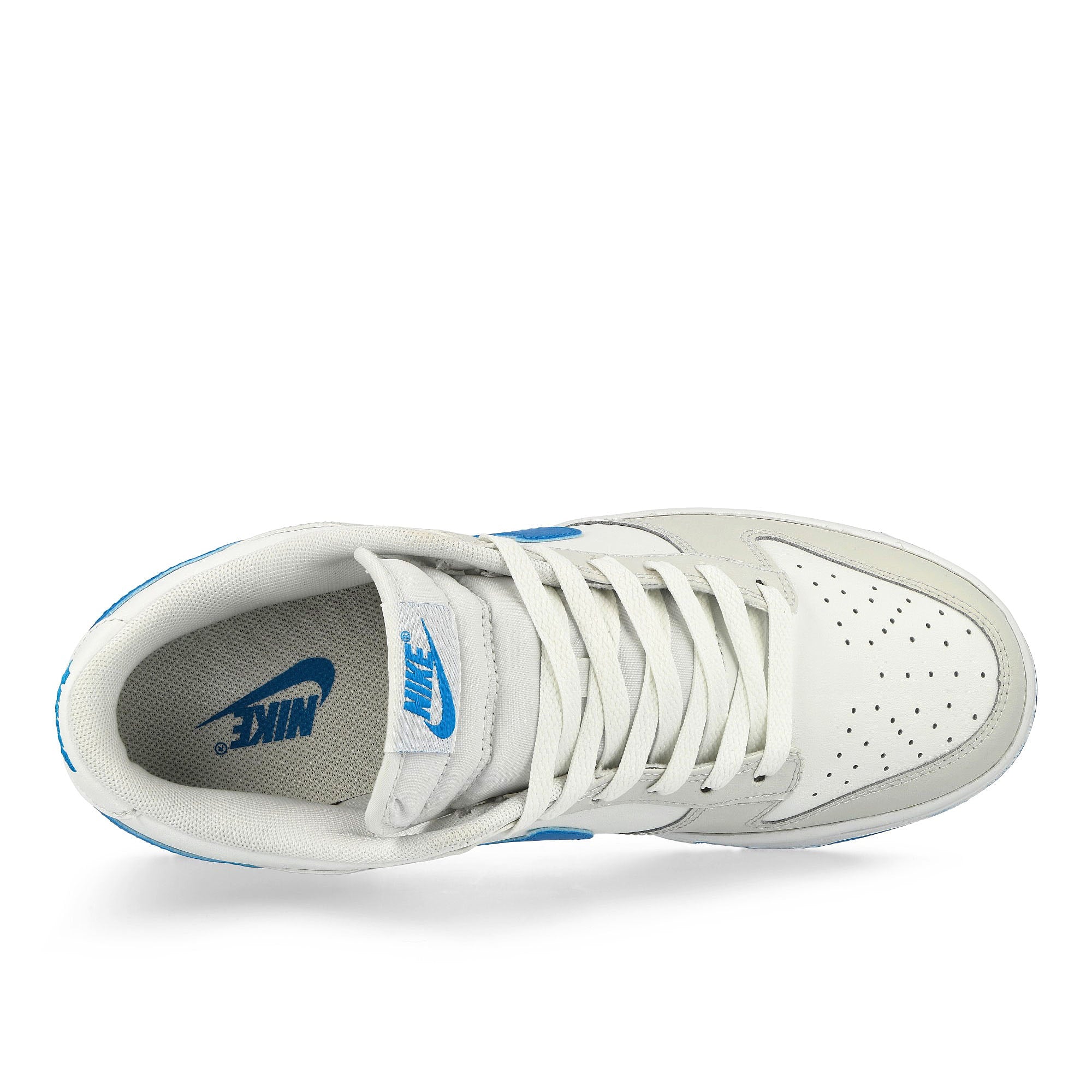 Nike Dunk Low Retro Summit White / Photo Blue - Platinum Tint Low Top Sneakers  Detailfoto | Overkill