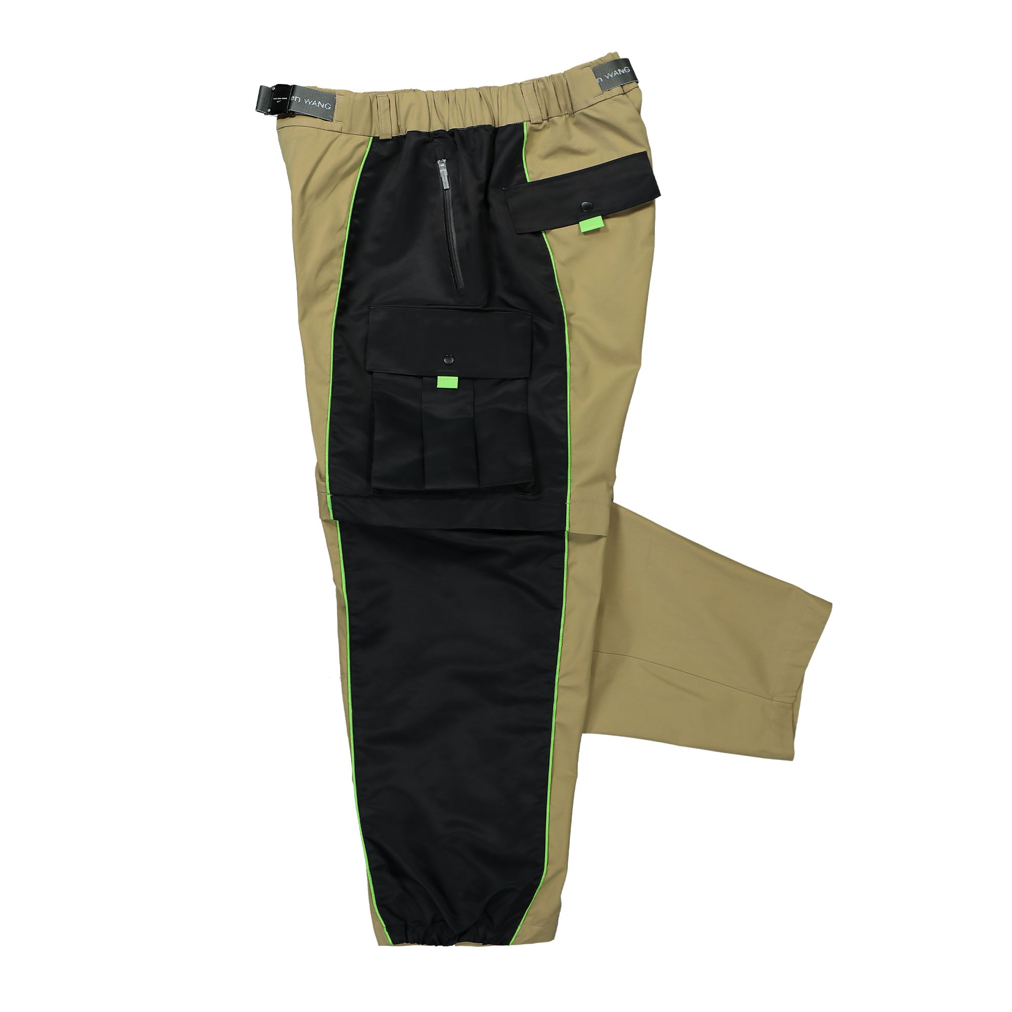 Nike NRG Cargo Pant Khaki / Black Cargo Pants Close-up | Overkill
