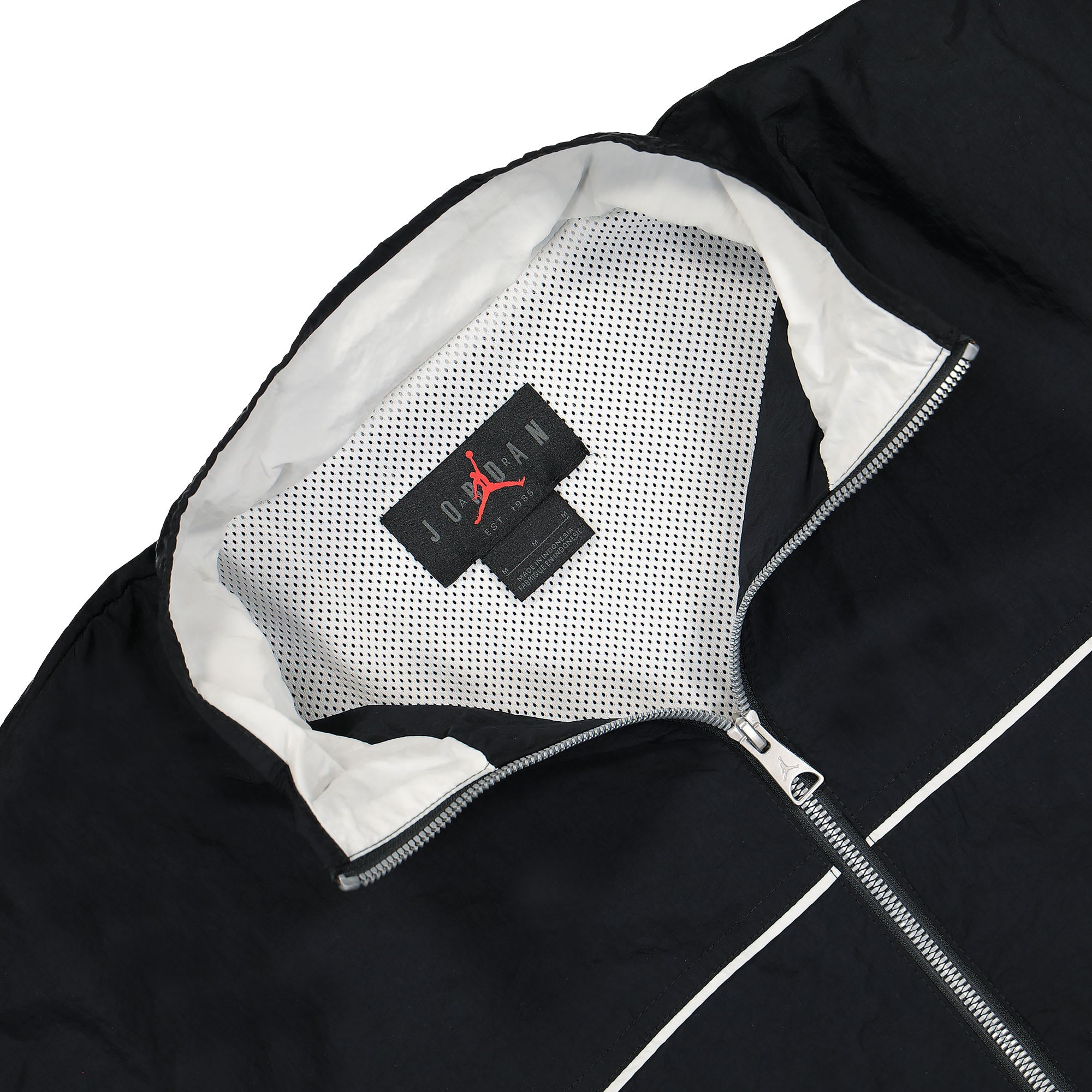 Jordan Essentials Warm Up Jacket Black / Sail Jackets Close-up | Overkill