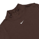 Nike W NSW Essentials Rib Mock SS Top Baroque Brown / Sail T-Shirts Close-up | Overkill