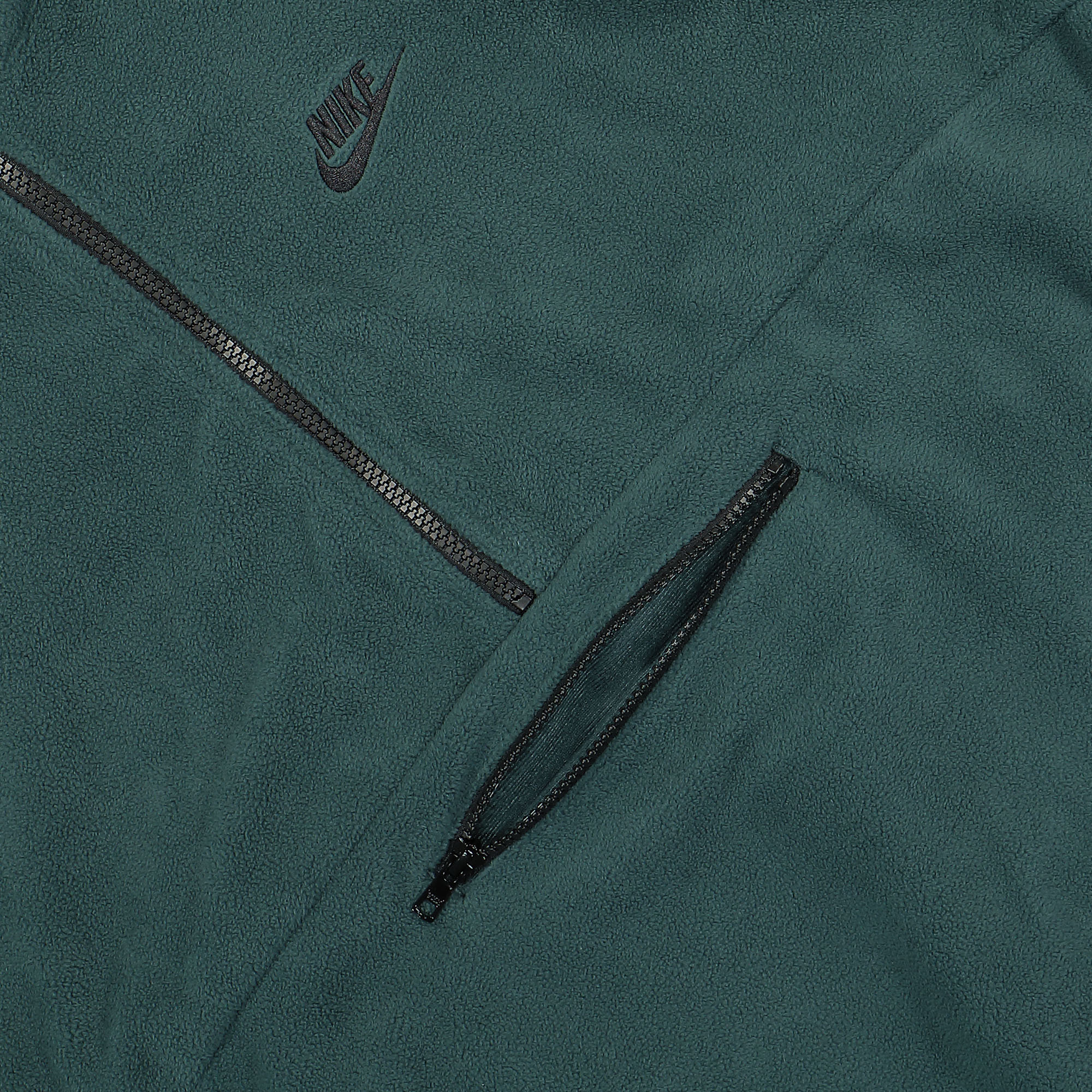 Nike Club Fleece+ 1/2-Zip Fleece Top Deep Jungle / Black Sweatshirts Detailfoto | Overkill