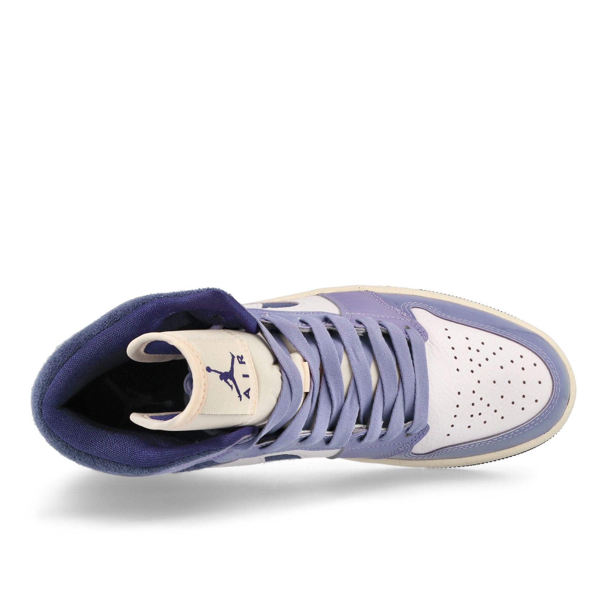 Jordan Wmns Air Jordan 1 Mid SE Sky J Light Purple / Sky J Purple Sneakers  Detailfoto | Overkill