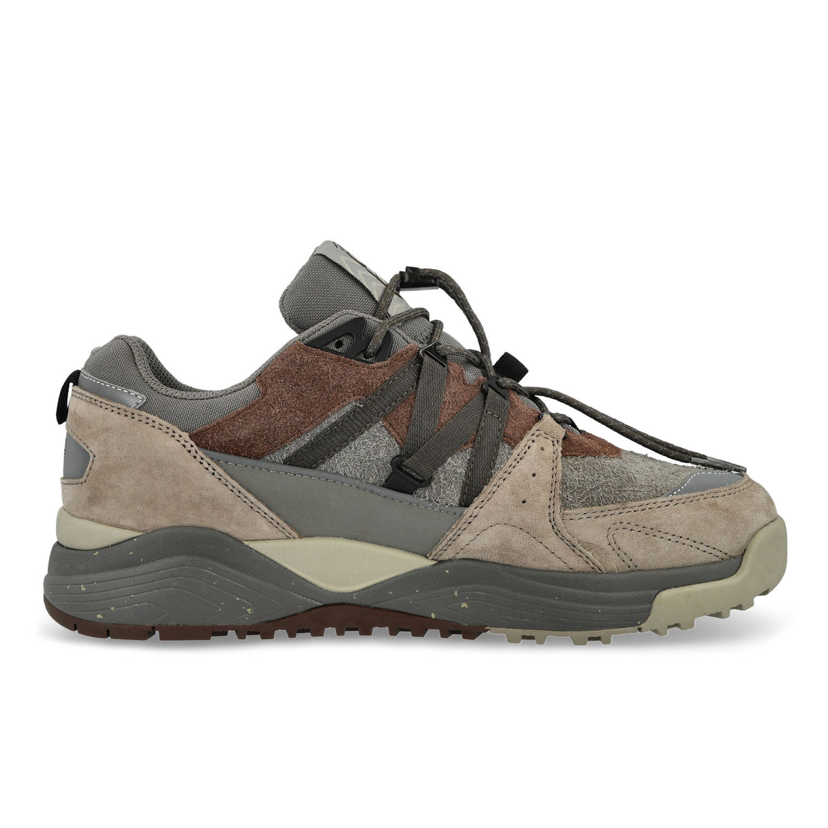 Karhu Fusion XC WP Atmosphere / Tarmac Low Top Sneakers F830024 Silhouette | Overkill
