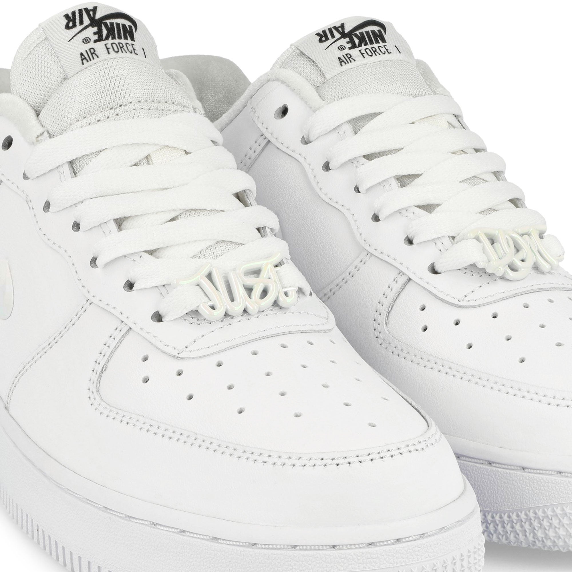 Nike Wmns Air Force 1 '07 SE White / Multi - Color - Black Low Top Sneakers  Detailfoto | Overkill