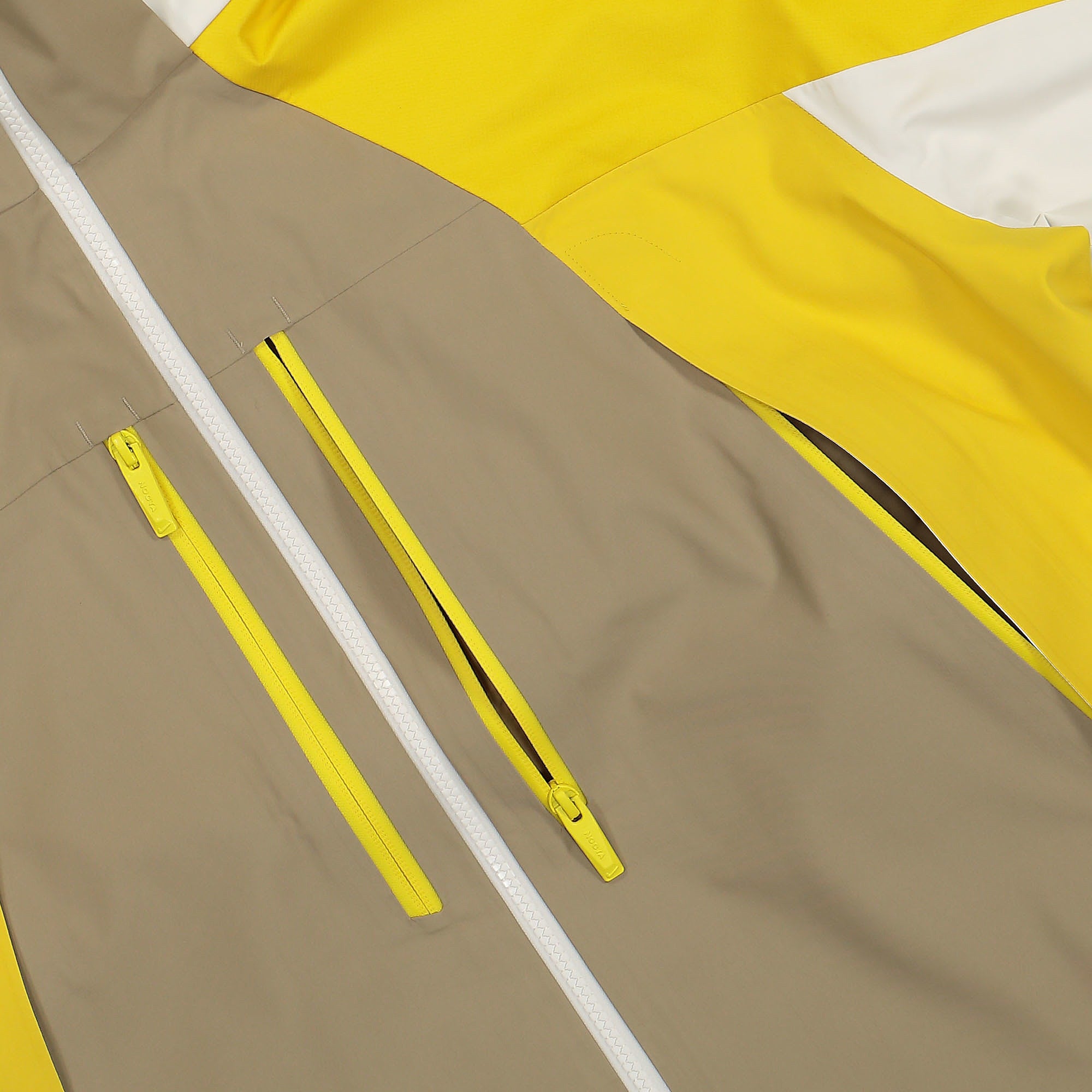 Nike NRG Hooded Tech Jacket Khaki / Vivid Sulfur / Sail / Baltic Blue Windbreaker Detail view 2 | Overkill