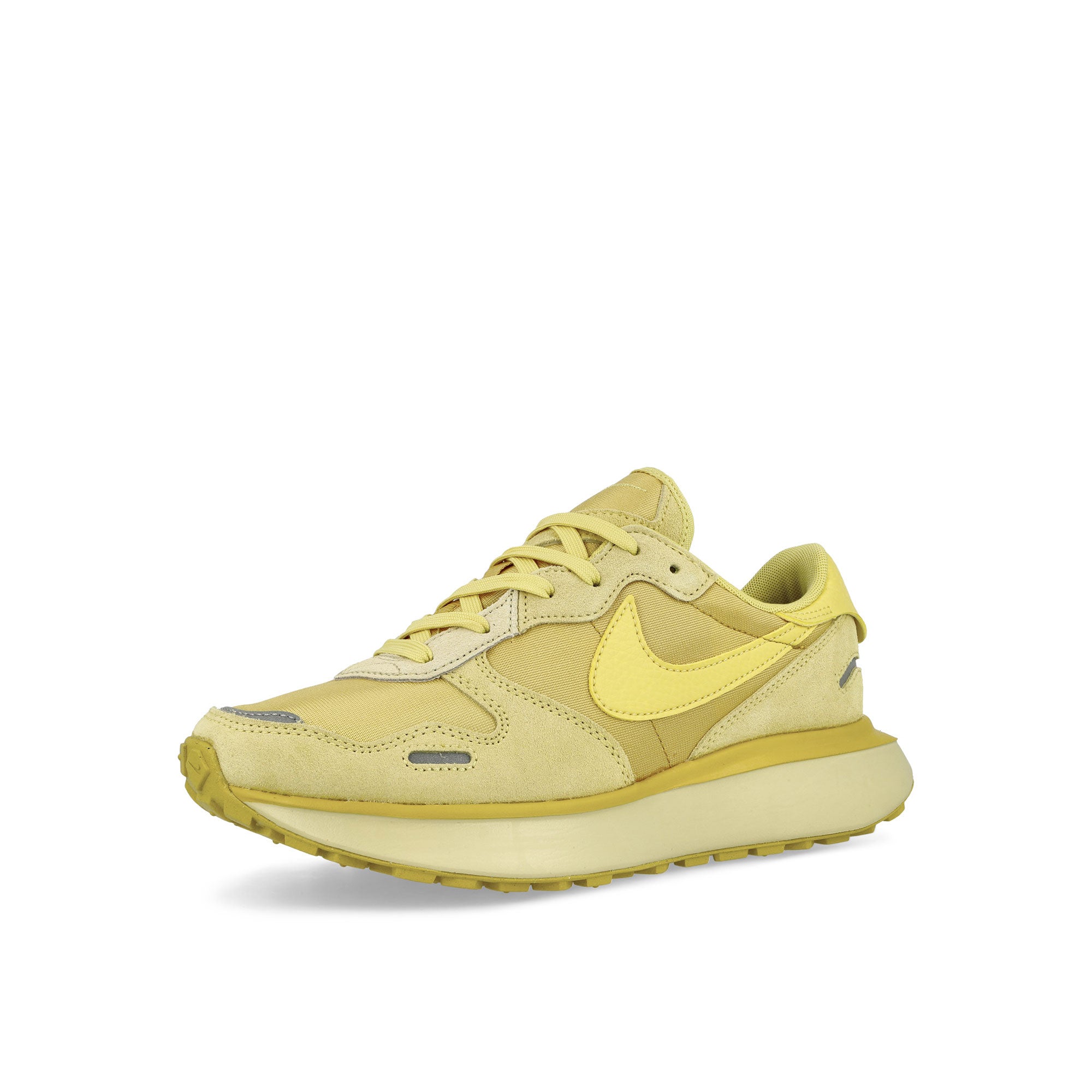 Nike W Phoenix Waffle Wheat Gold / Saturn Gold - Team Gold Low Top Sneakers  Close Up | Overkill
