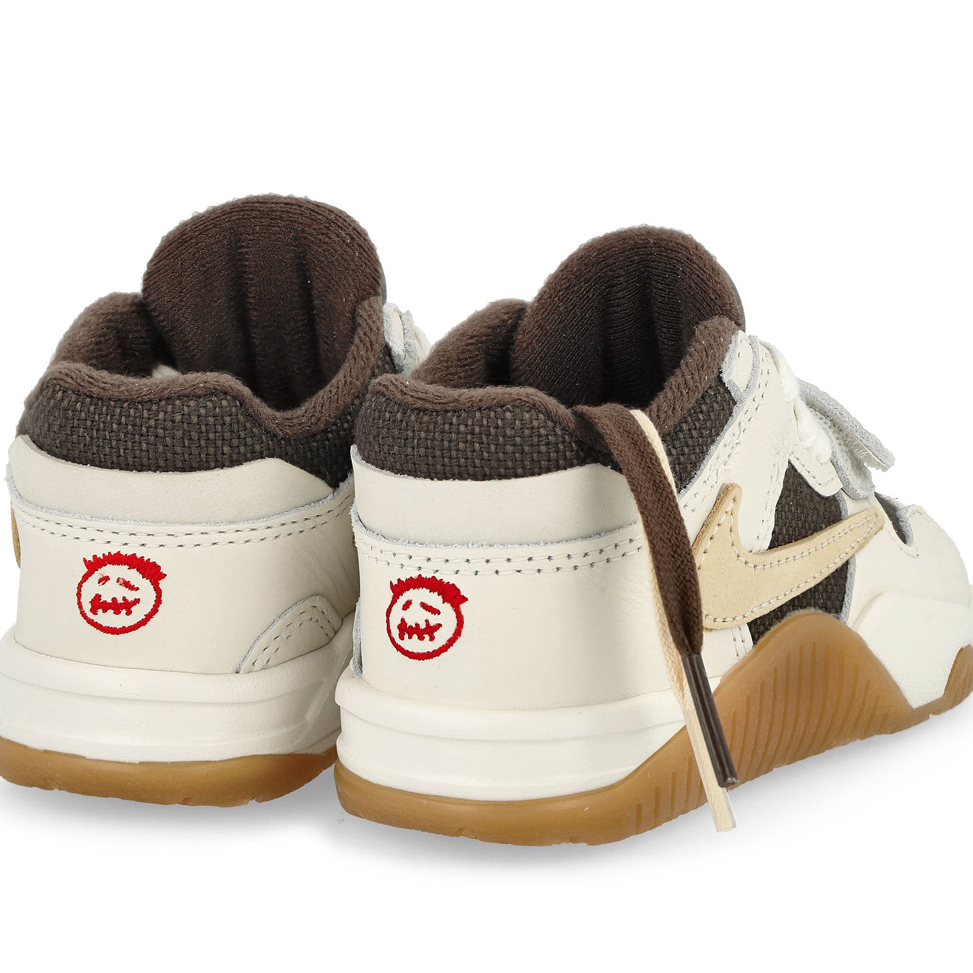 Jordan Travis Scott x Jordan Jumpman Jack TD Sail / Muslin - Dark Mocha High Top Sneakers  Detailfoto | Overkill