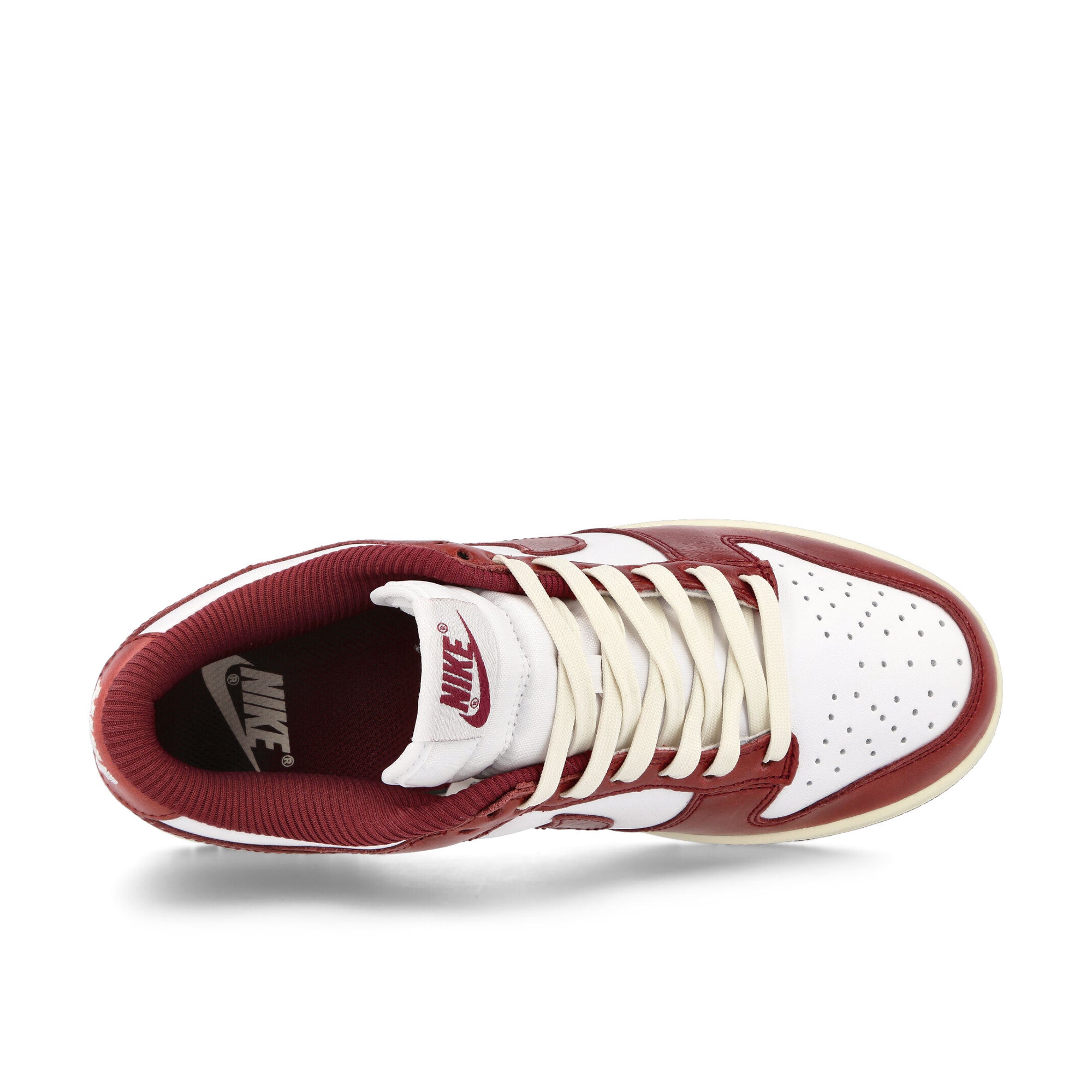 Nike W Dunk Low Premium White / Team Red / Coconut Milk Low Top Sneakers  Detailfoto | Overkill