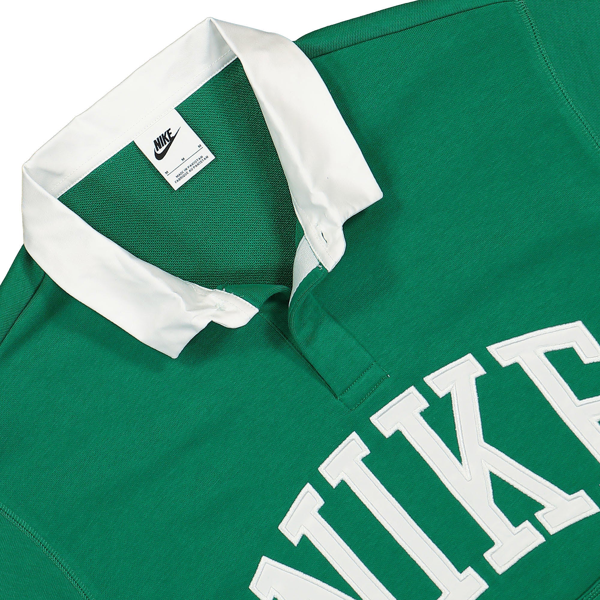 Nike Club Fleece Longsleeve Poloshirt Malachite / White Longsleeves Close-up | Overkill