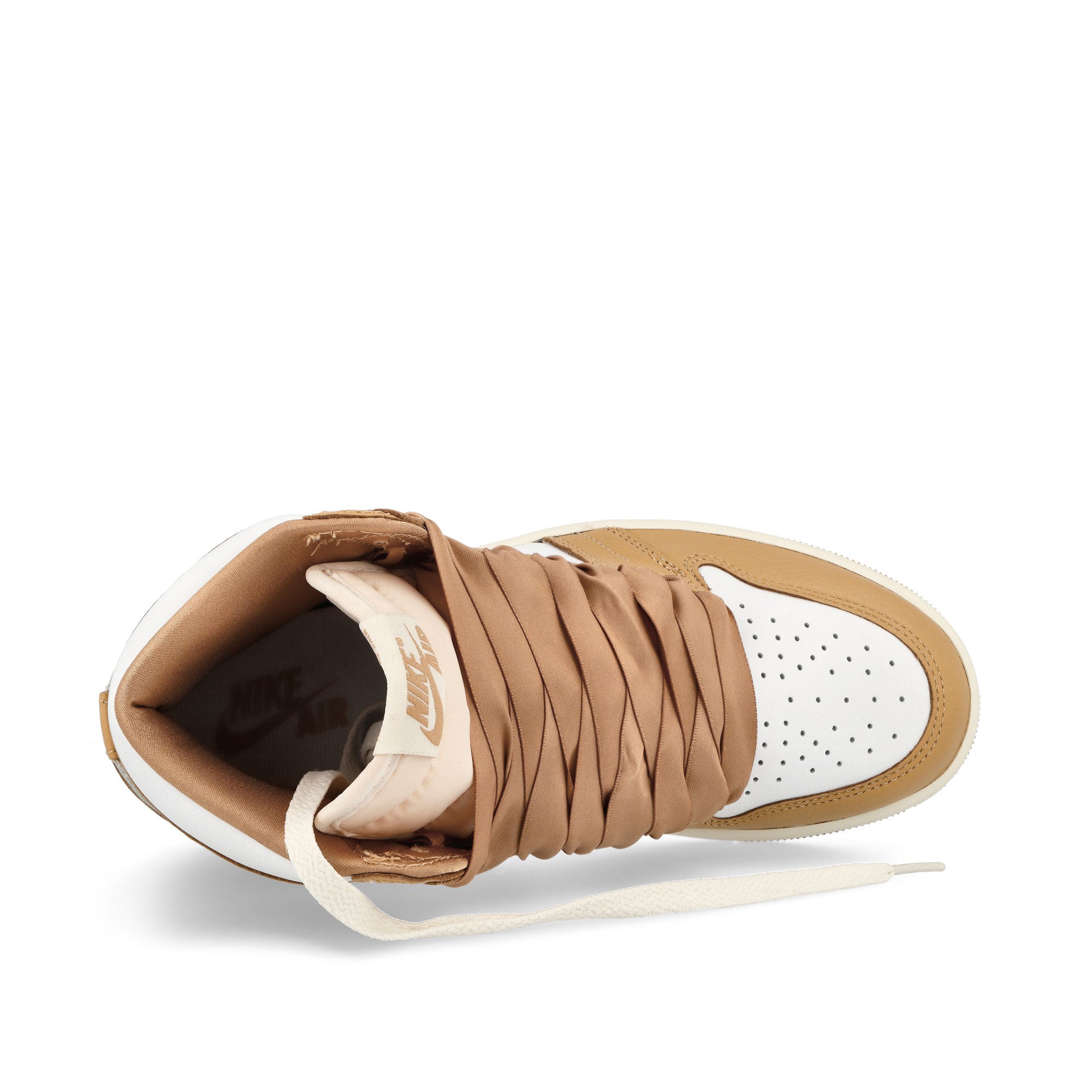 Jordan Air Jordan 1 Retro High OG Praline-White - Sail High Top Sneakers  Detailfoto | Overkill