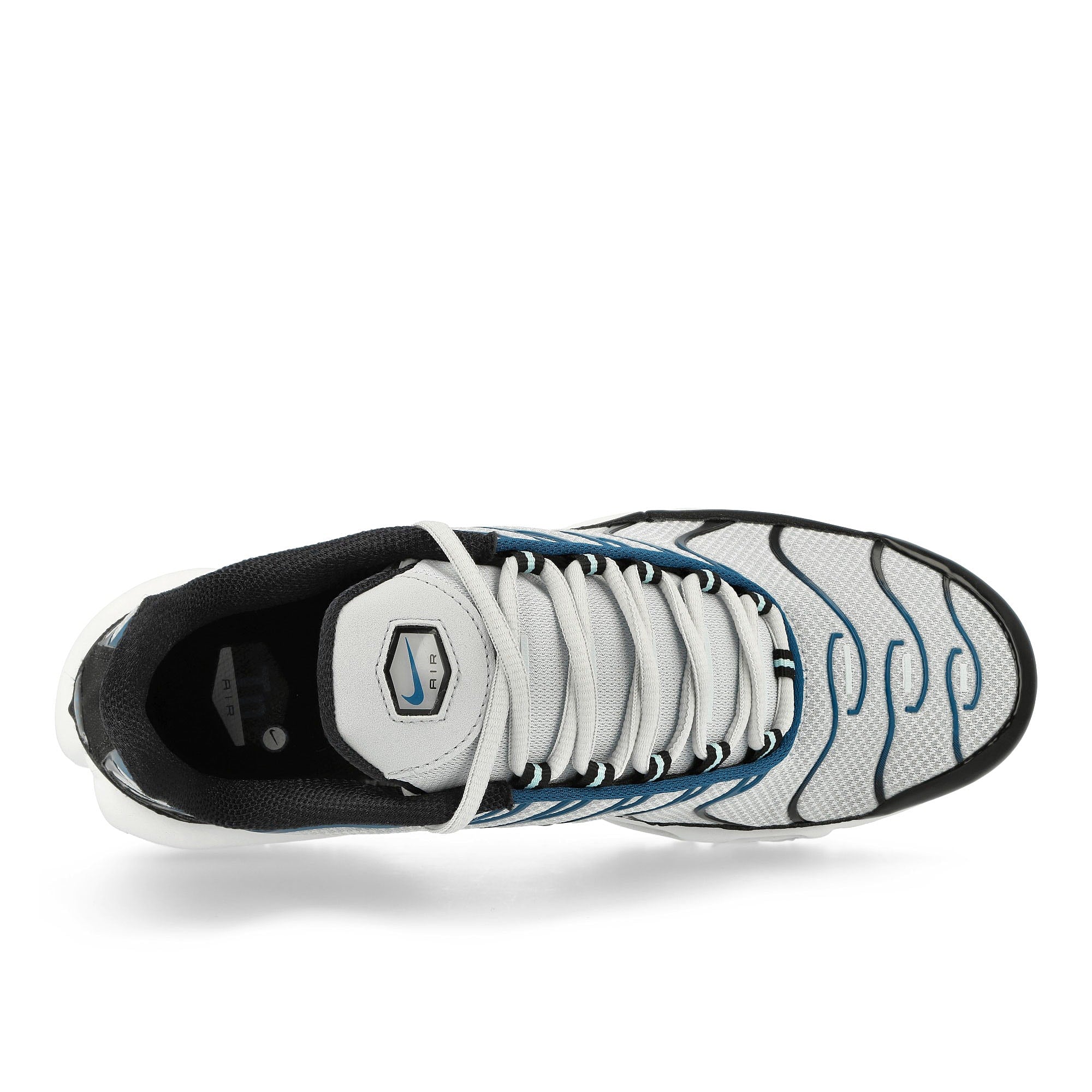 Nike Air Max Plus Pure Platinum / Black - Court Blue Low Top Sneakers  Detailfoto | Overkill