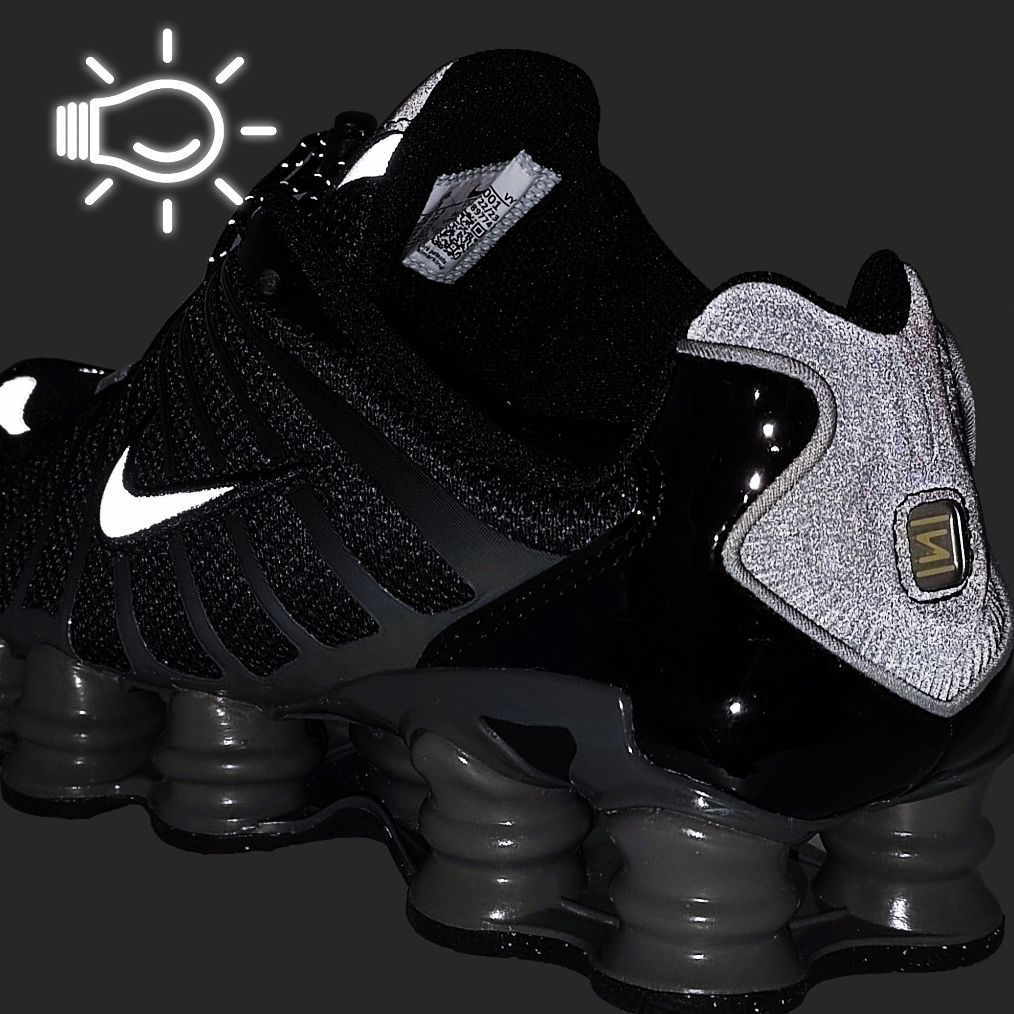 Nike W Shox TL Black / Metallic Silver - Iron Grey Sneakers  Detailfoto | Overkill