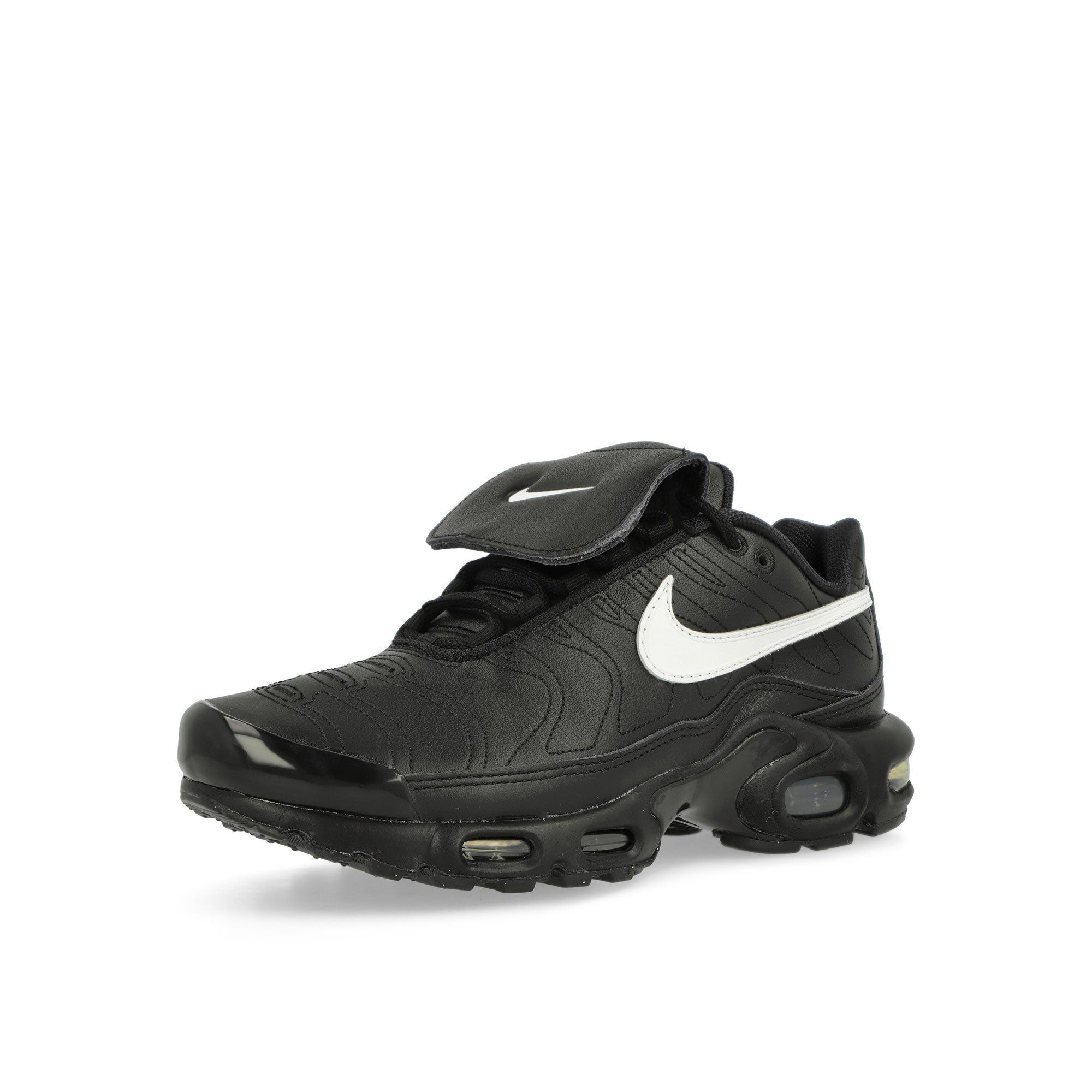 Nike W Air Max Plus Black/White Low Top Sneakers  Close Up | Overkill