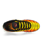 Nike Air Max Plus Black / Pimento - Bright Ceramic - Resin Low Top Sneakers  Detailfoto | Overkill
