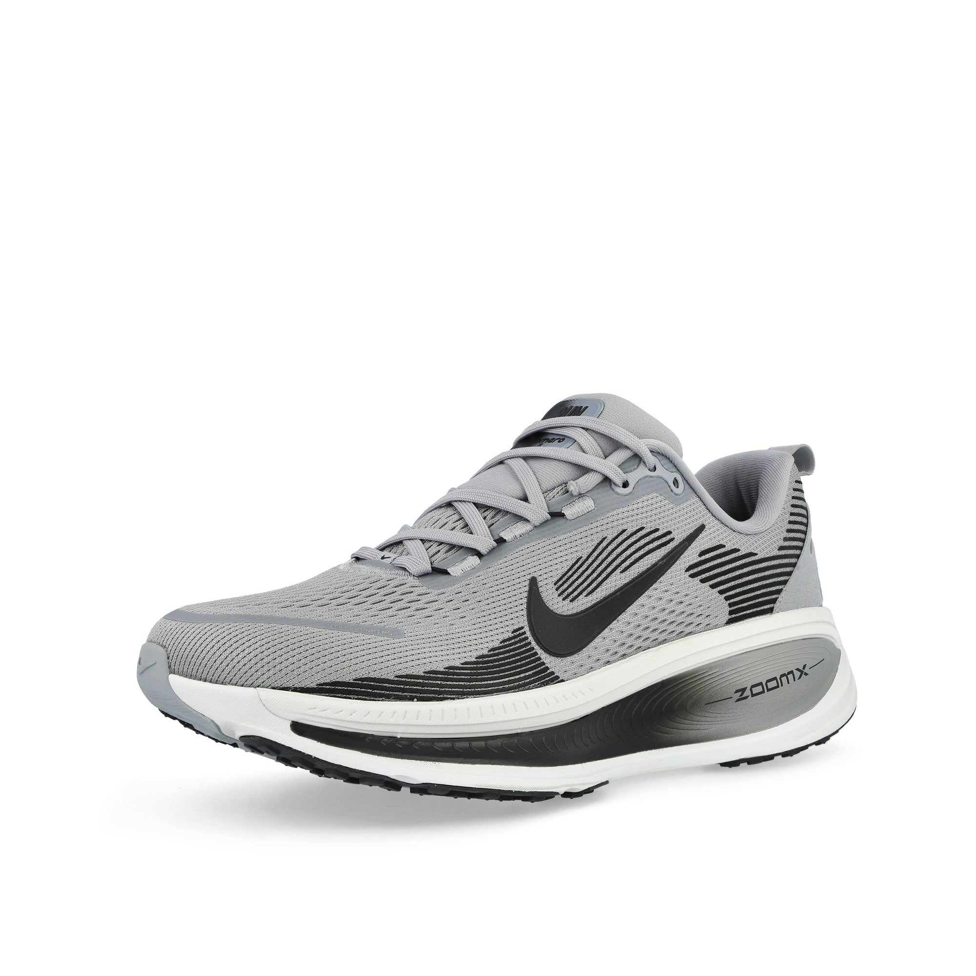 Nike Vomero 18 Wolf Grey / Anthracite - Pure Platinum Low Top Sneakers HM6803 012 Close-up | Overkill