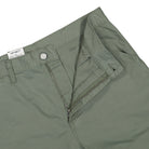 Carhartt WIP Single Knee Short Newcomb Park Garment Dyed Shorts Close-up | Overkill