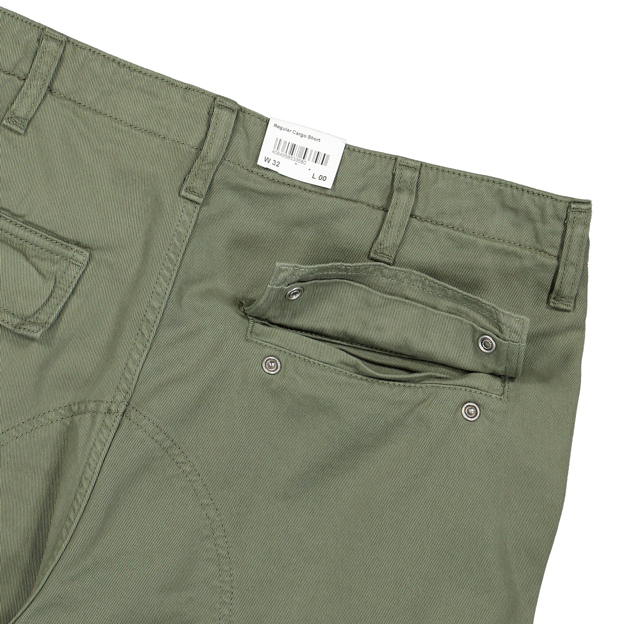 Carhartt WIP Regular Cargo Short Dollar Green Shorts Detail view 2 | Overkill