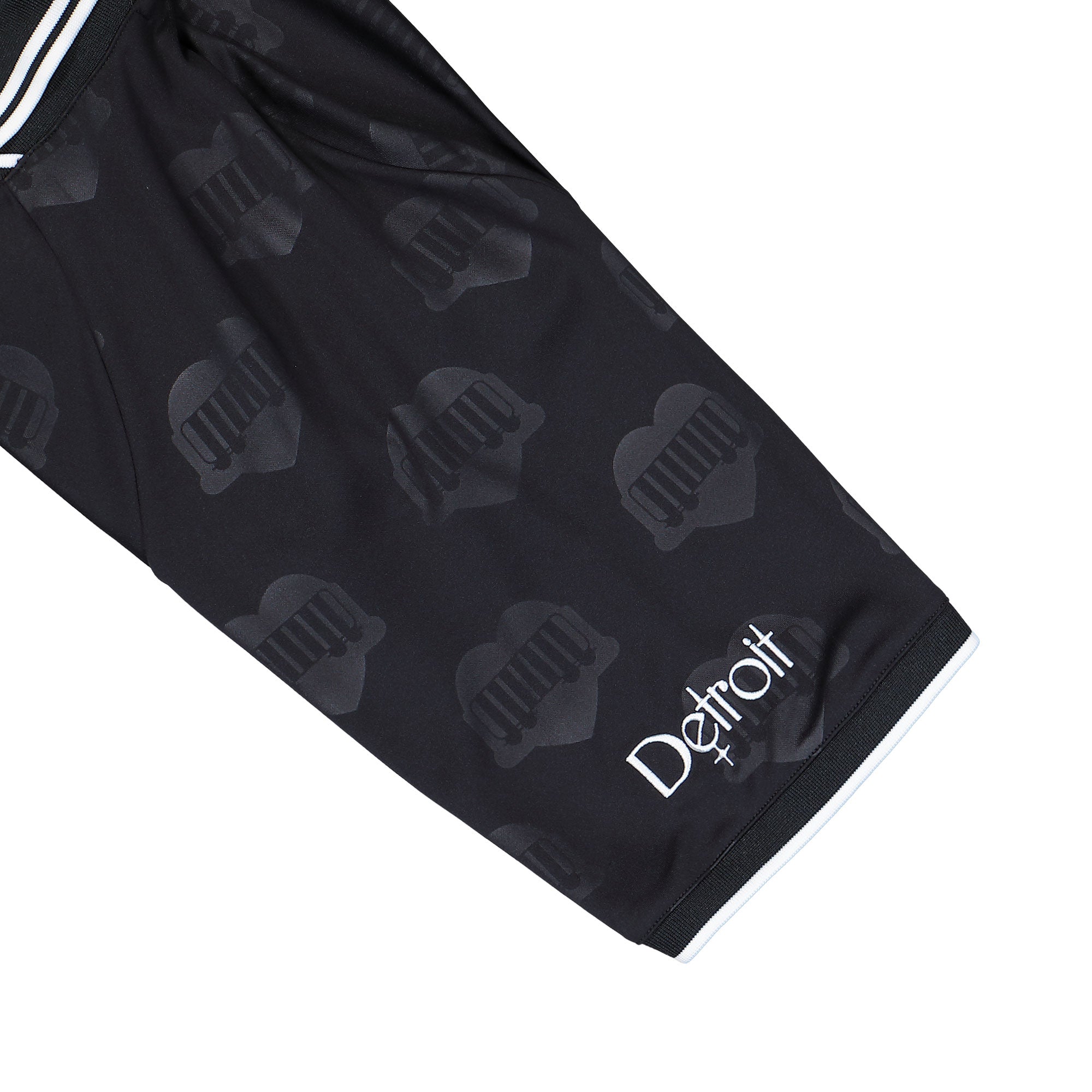 Carhartt WIP S/S Harttes Football T-Shirt Heart Train Jacquard Black T-Shirts I034625.2UF.XX.03 Detail View 1 | Overkill
