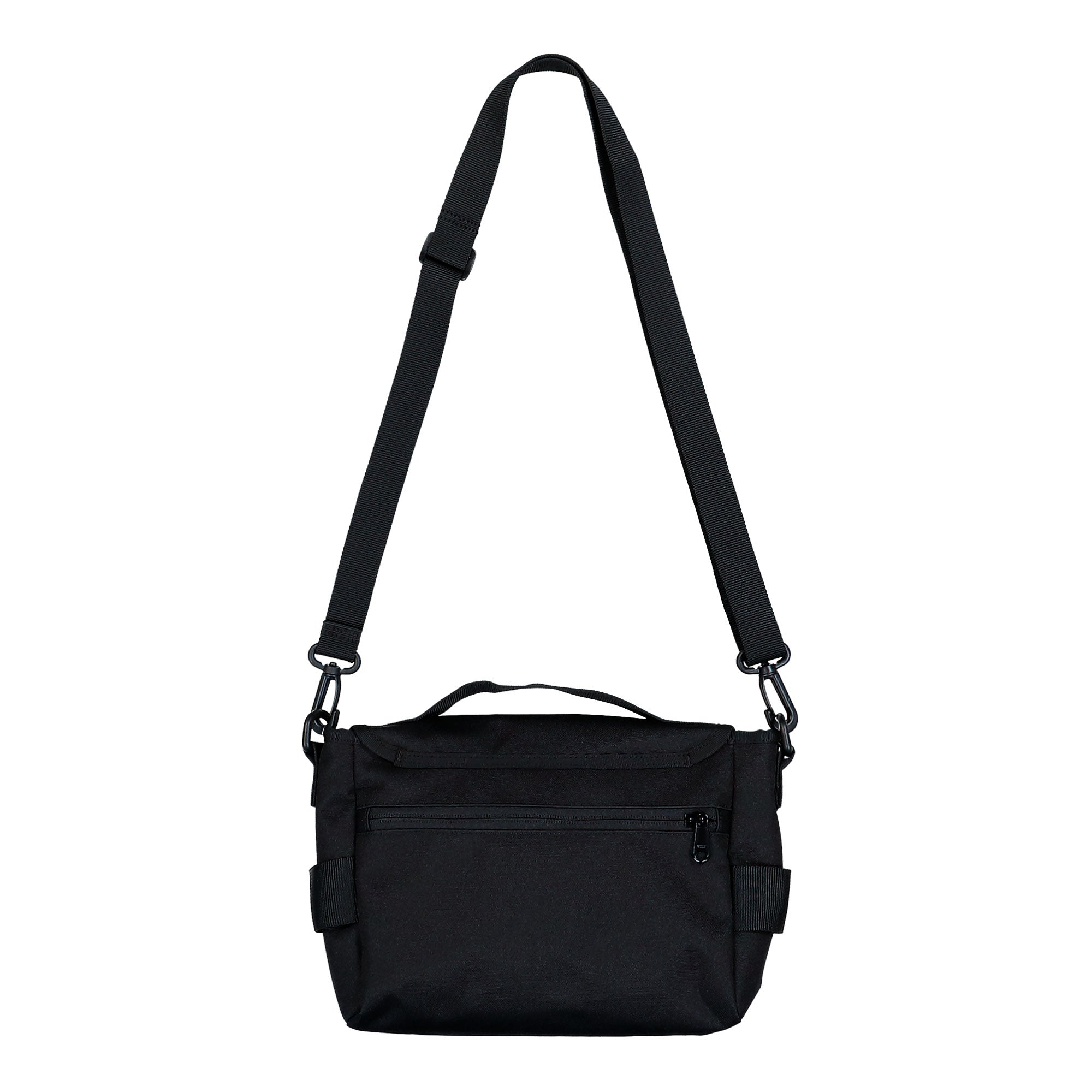 Carhartt WIP Kyle Shoulder Bag Black Cross body Bag I036881.89.XX.06 Close-up | Overkill
