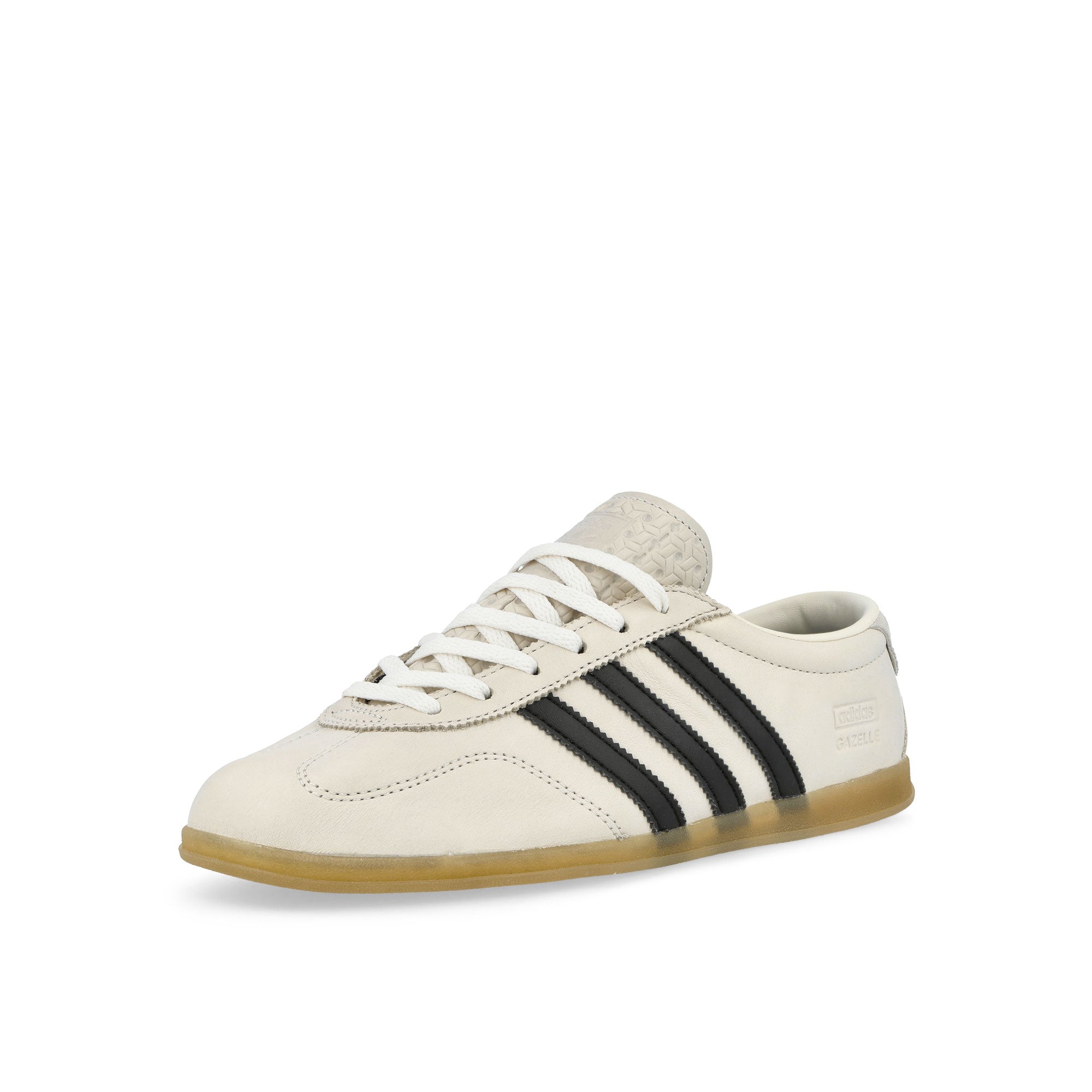adidas Gazelle Lo Pro W Chalk White / Core Black / Gum 3 Low Top Sneakers IH1930 Close-up | Overkill
