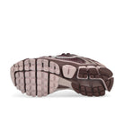 Nike W Zoom Vomero 5 Tattoo / Particle Rose - Particle Rose Low Top Sneakers II6236 500 Detail View 1 | Overkill
