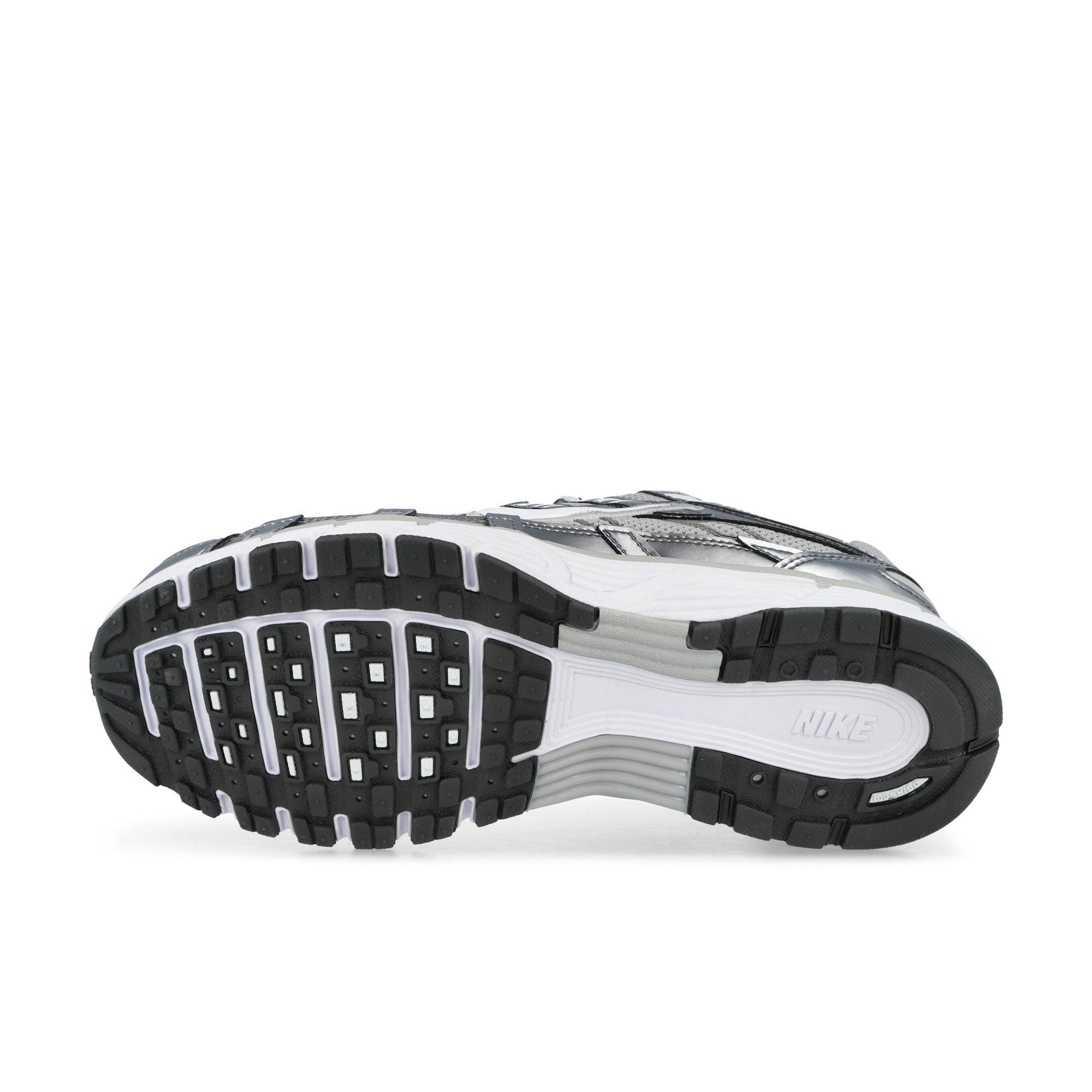 Nike W P-6000 Grey Fog / White - Metallic Cool Grey - Cool Grey Low Top Sneakers IO3496 001 Detail View 1 | Overkill
