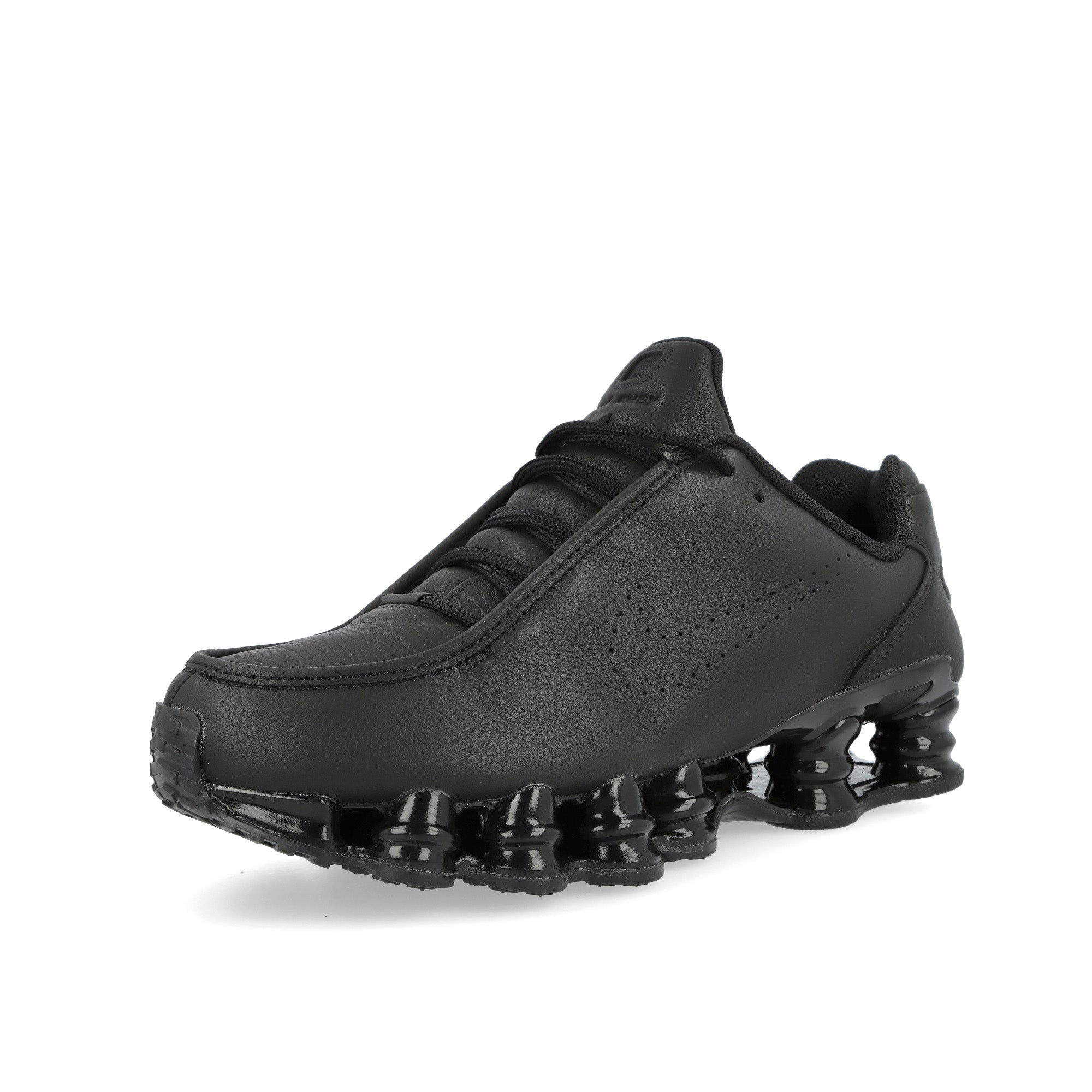 Nike Shox TL SE Black / Black - Black Low Top Sneakers IR2097 001 Close-up | Overkill
