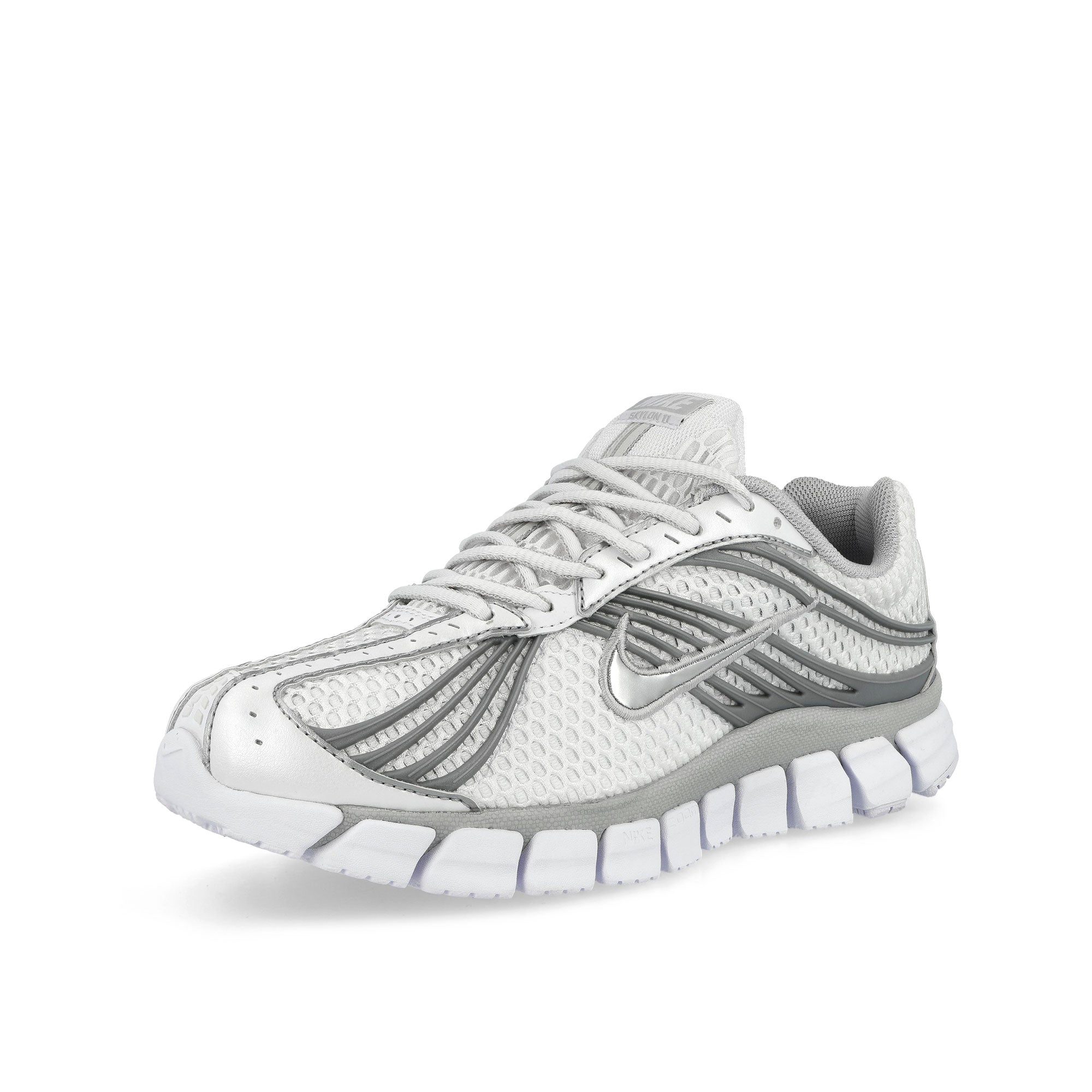 Nike Zoom Skylon 11 White / Metallic Silver - Grey Fog Low Top Sneakers IU7360 103 Close-up | Overkill