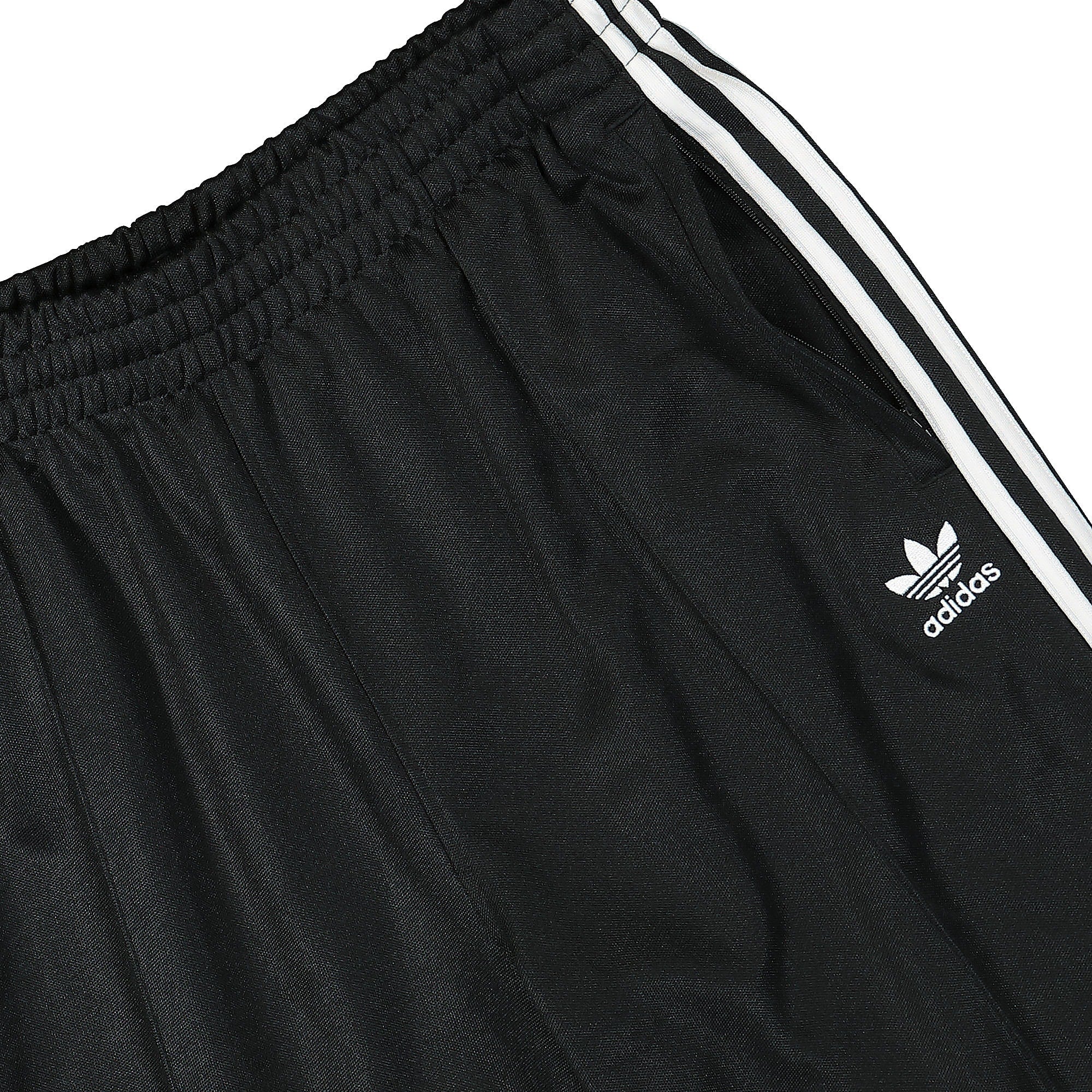 adidas Baggy Track Pant IZ4801 | OVERKILL
