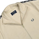 Fred Perry Contrast Taped Track Jacket Oatmeal Jacket J5557-691 Detailfoto | Overkill
