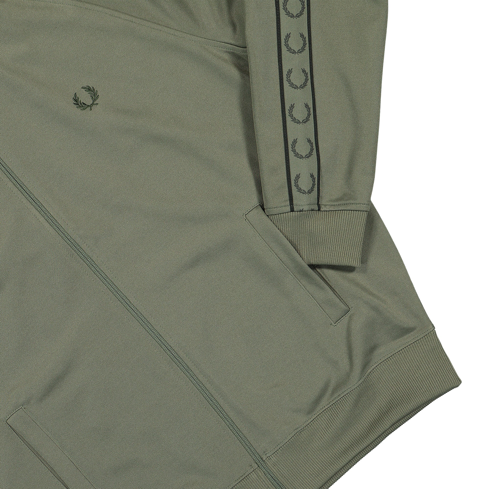 Fred Perry Contrast Tape Track Jacket Laurel Wreath Green / Night Green Track Jackets Detailfoto | Overkill
