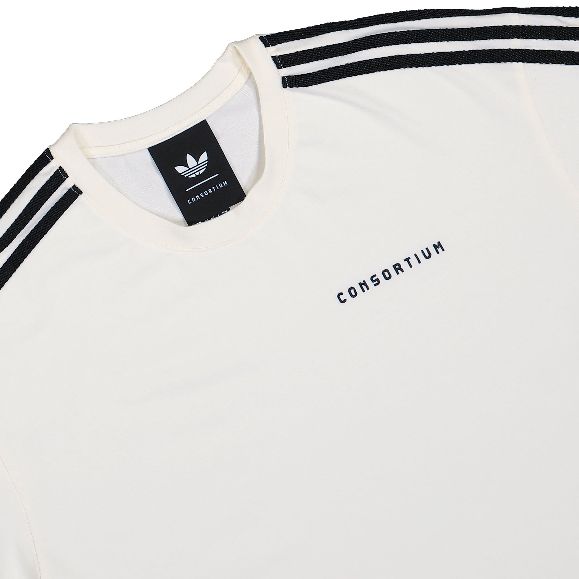 adidas Consortium T-Shirt Chalk White T-Shirts KF1993 Detailfoto | Overkill
