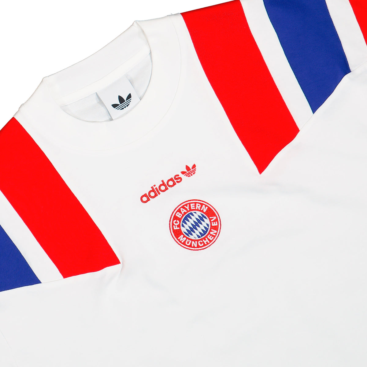 adidas FC Bayern München Equipment Tee White / Red / Semi Lucid Blue T-Shirt KG2290 Detailfoto | Overkill
