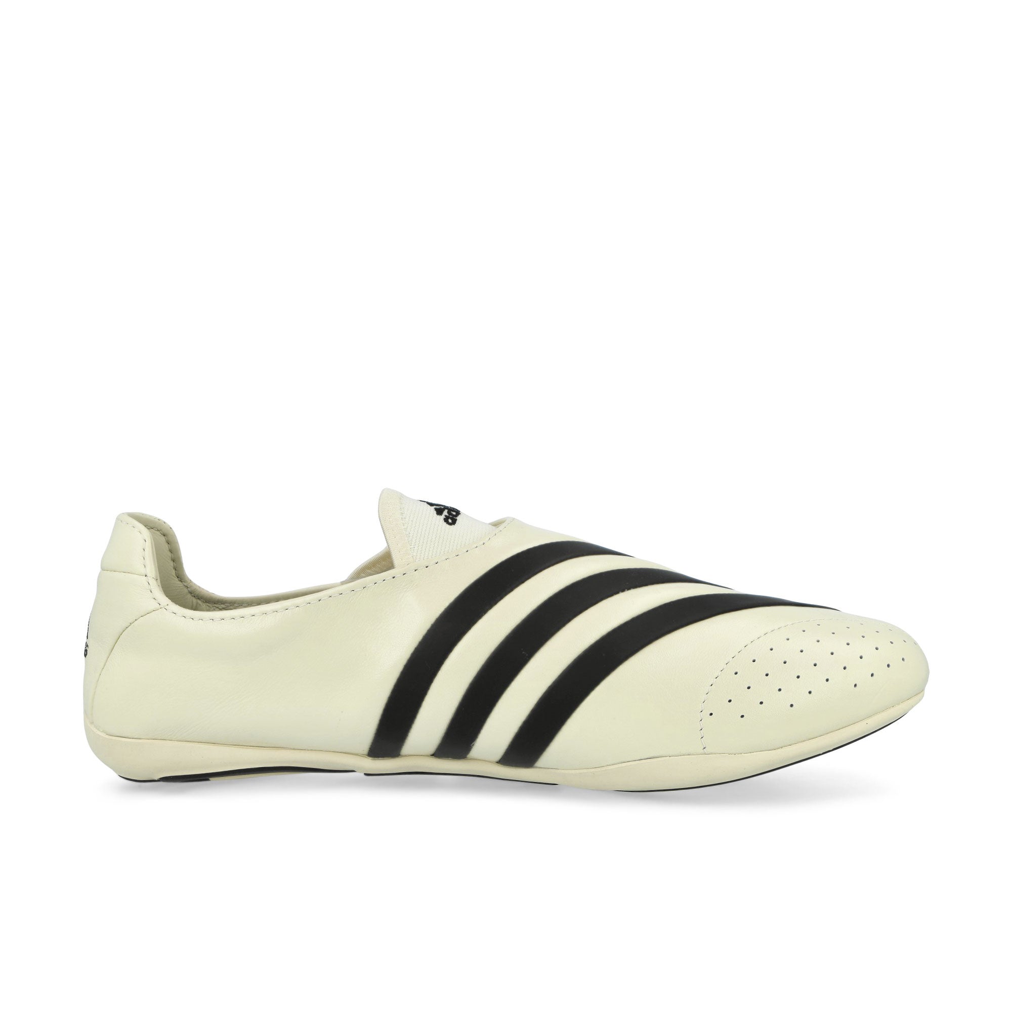 adidas PW Yoga Vario Chalk White / Core Black / Chalk White Low Top Sneakers KI7668 Silhouette | Overkill
