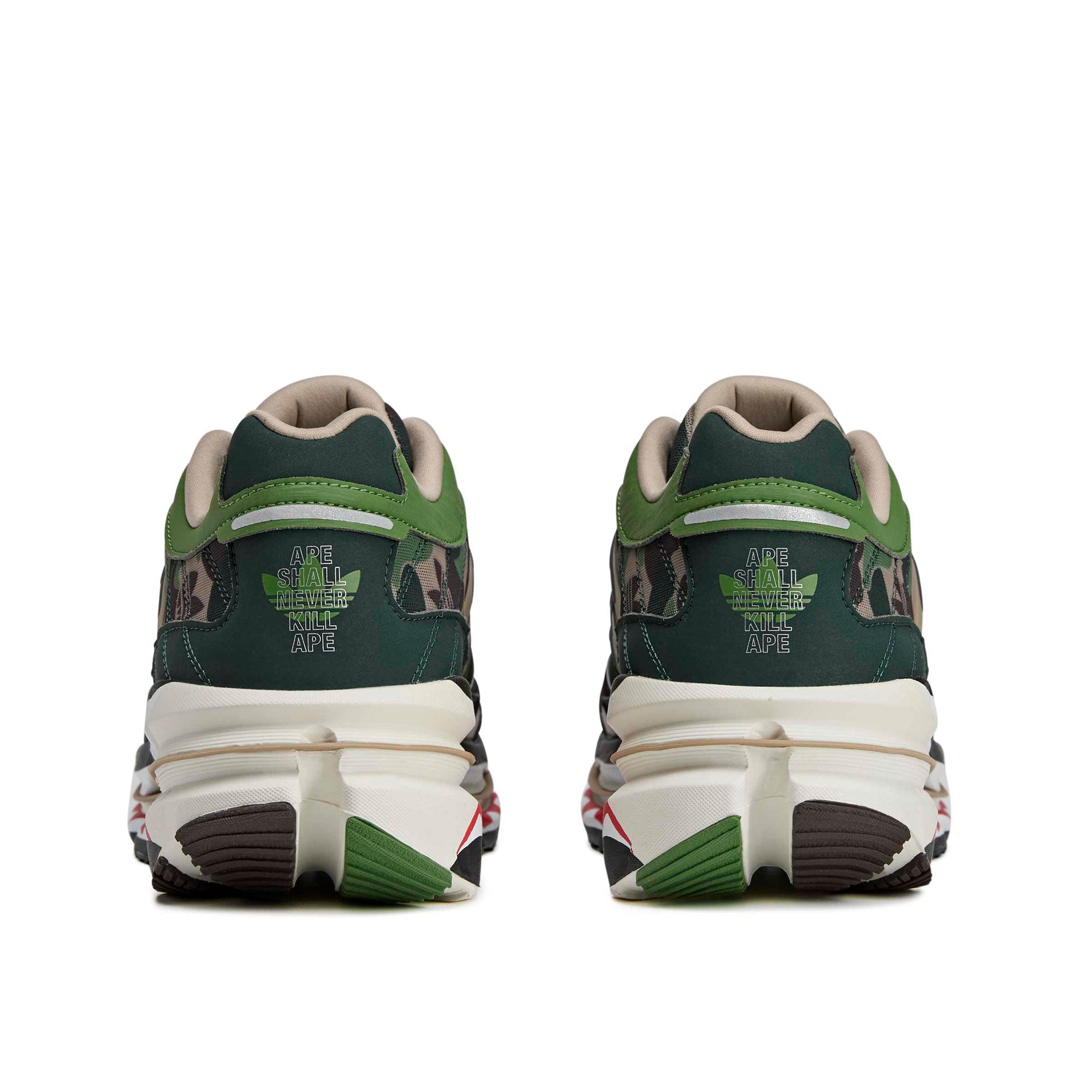 BAPE x adidas Adistar Harmony Hemp / Iron Metallic / Off White Low Top Sneakers KJ8850 Detailfoto | Overkill
