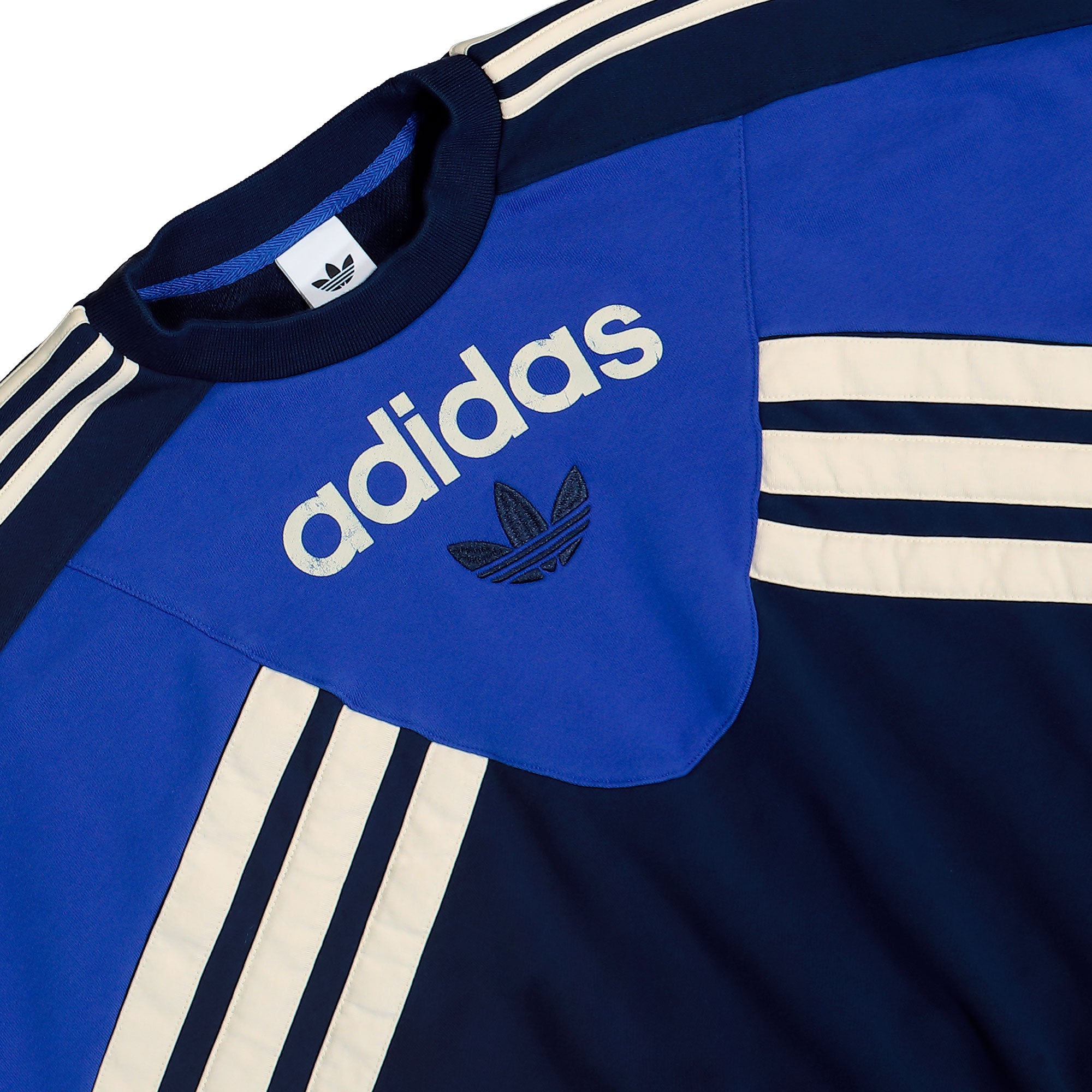 adidas Graphic Crewneck Bold Blue / Night Indigo Sweatshirt KR7014 Close-up | Overkill
